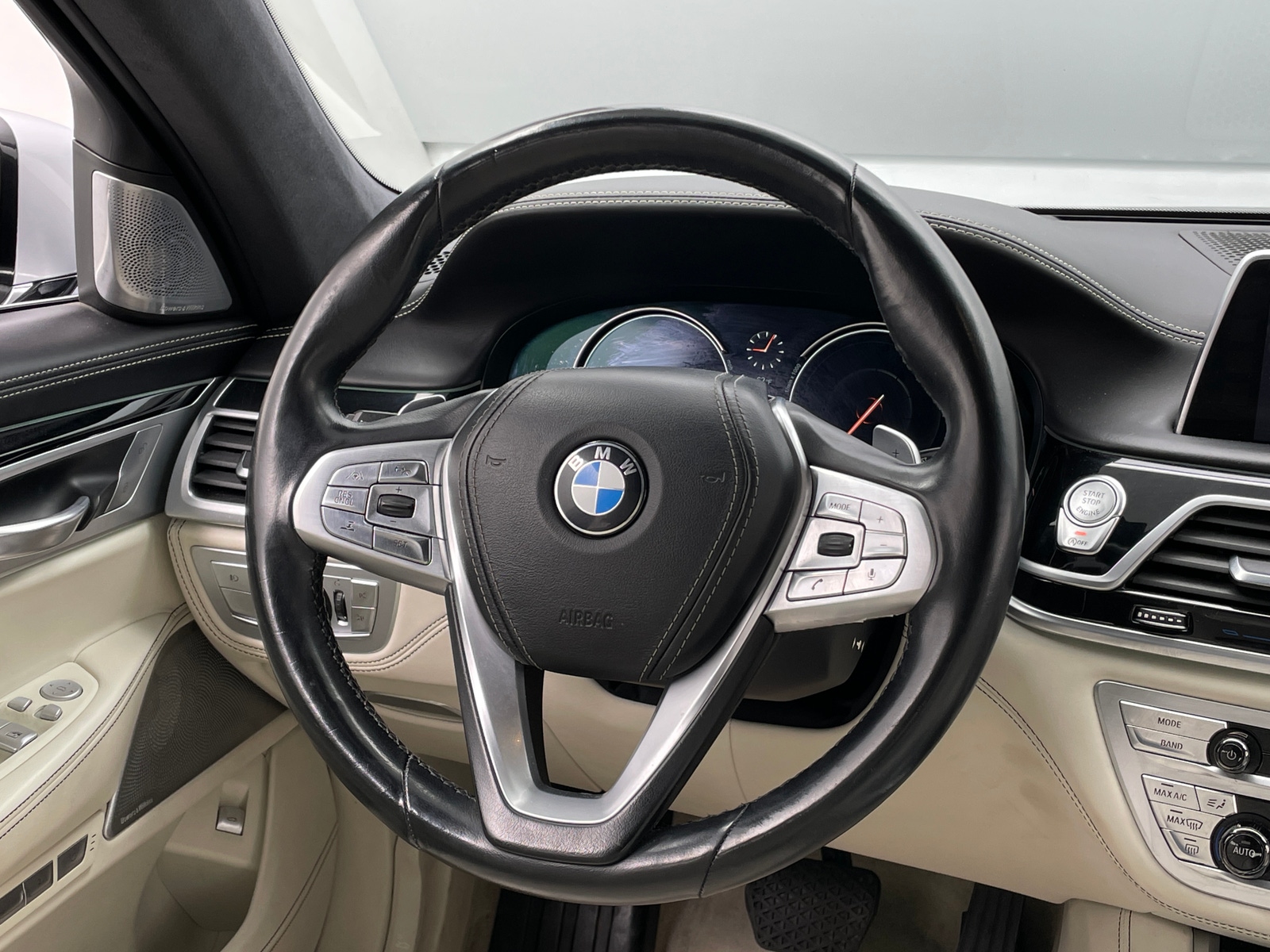 Thumbnail: 2018 BMW 7 Series - 4
