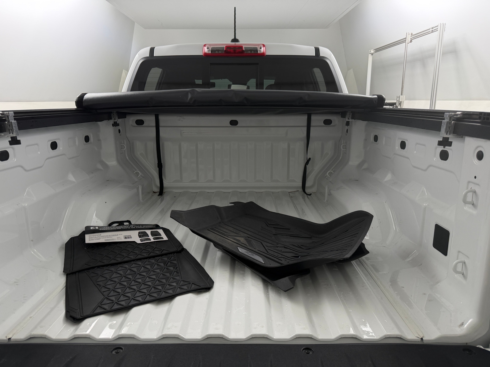 Thumbnail: 2024 Chevrolet Colorado - 7