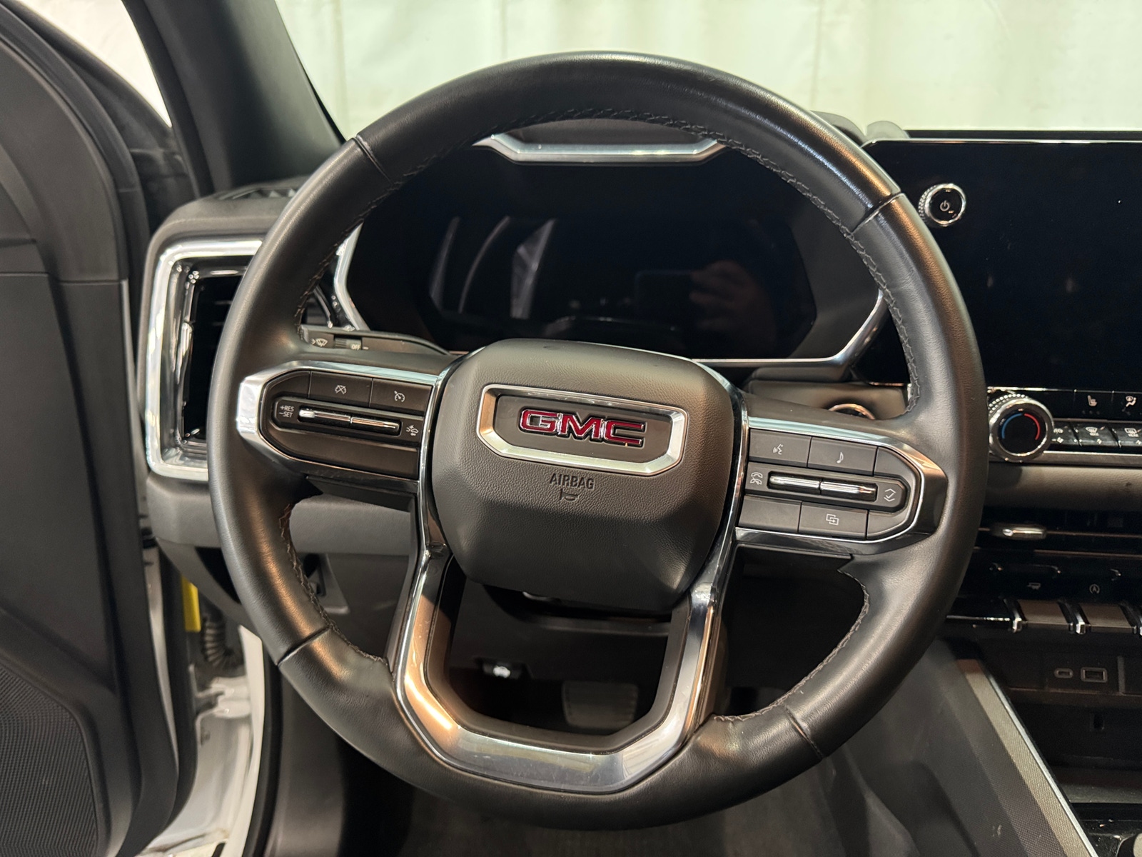 Thumbnail: 2024 GMC Canyon - 5