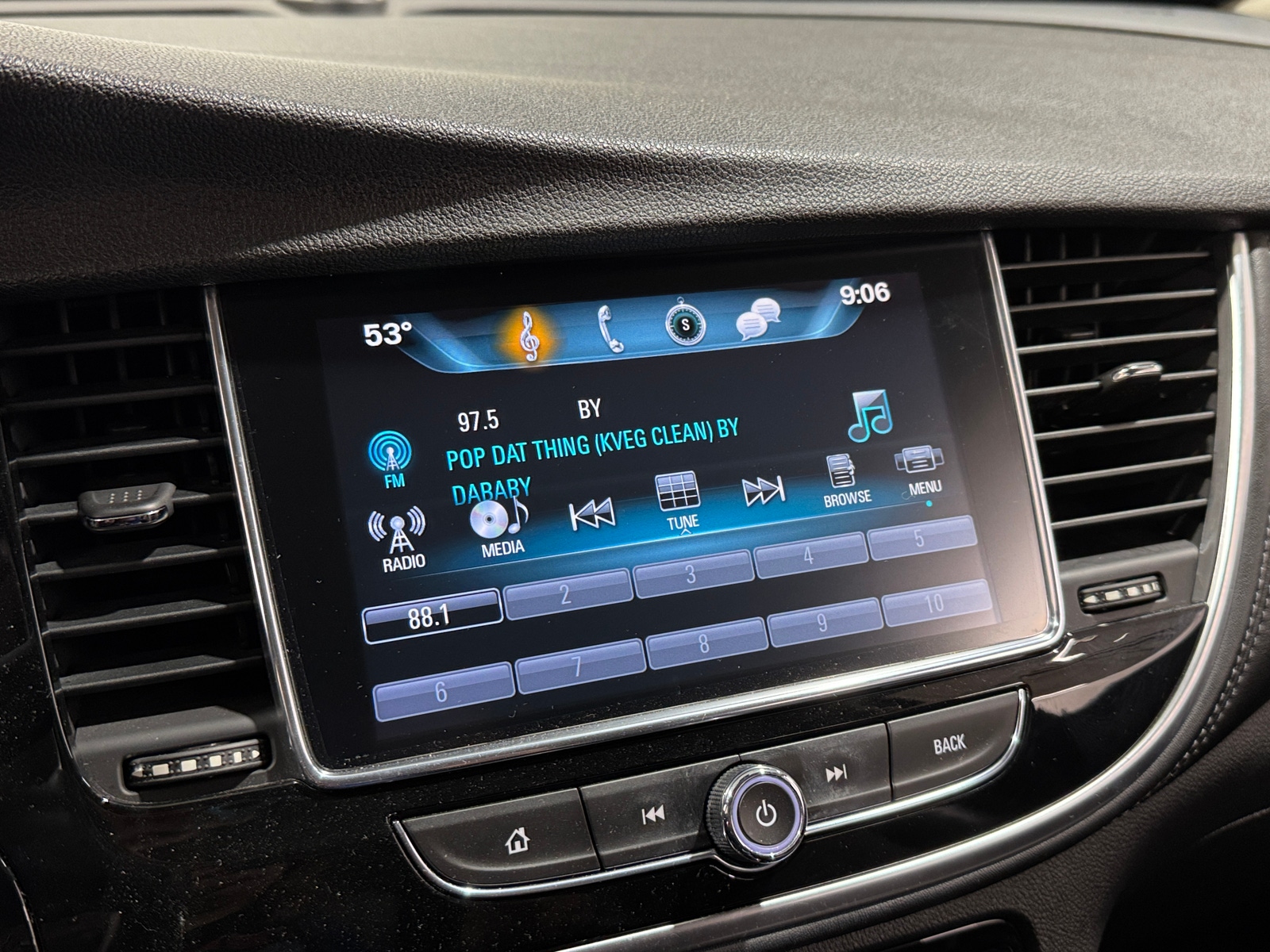 Thumbnail: 2019 Buick Encore - 4