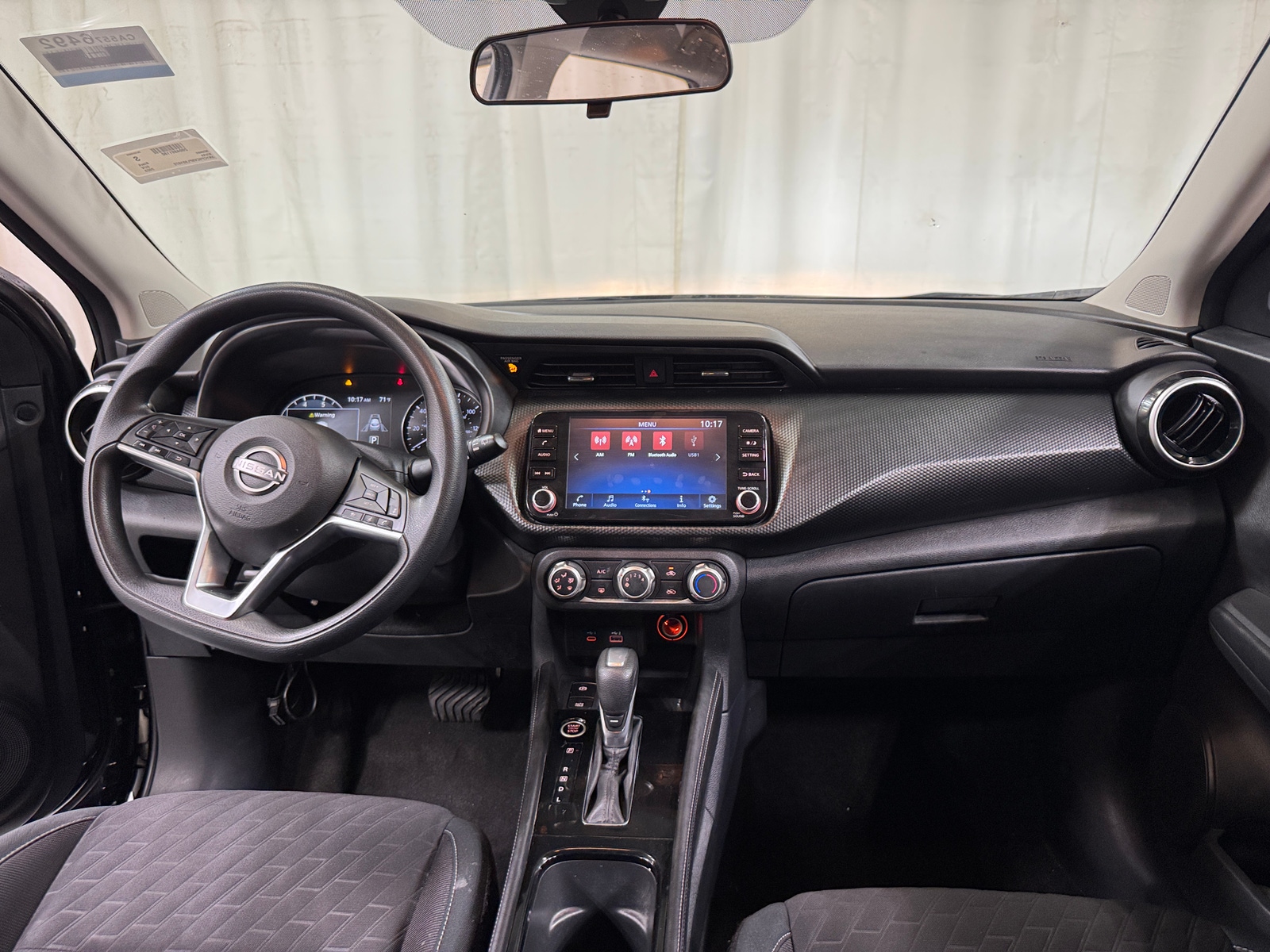 Thumbnail: 2023 Nissan Kicks - 3