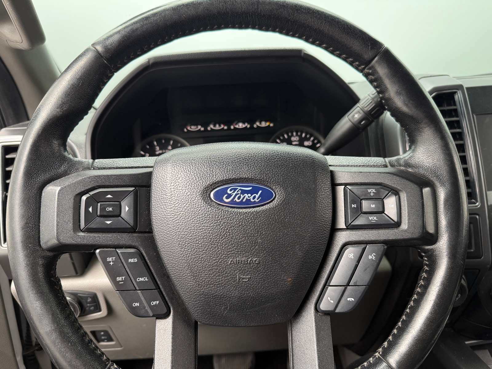 Thumbnail: 2019 Ford Econoline - 5