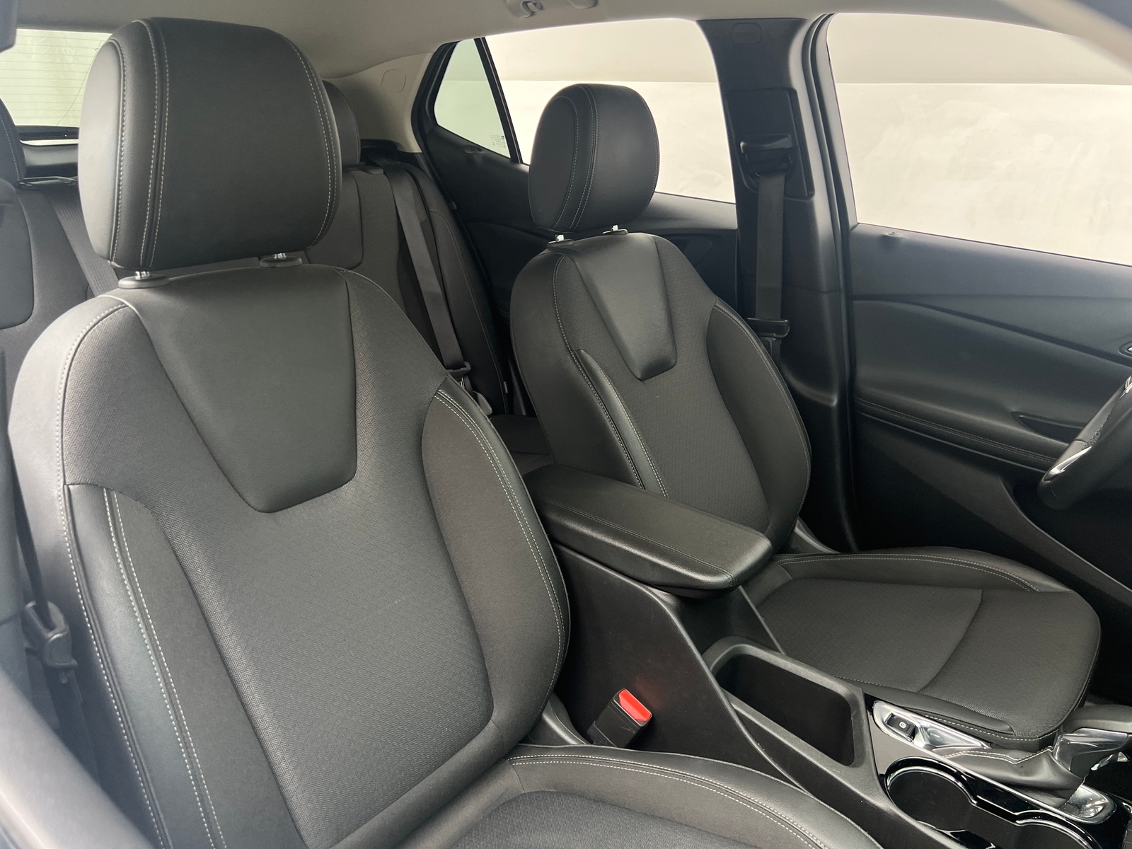 Thumbnail: 2025 Buick Encore GX - 2