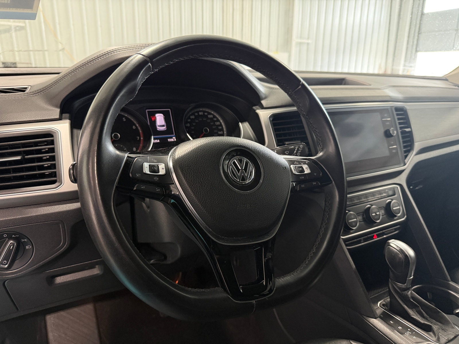 Thumbnail: 2019 Volkswagen Atlas - 4