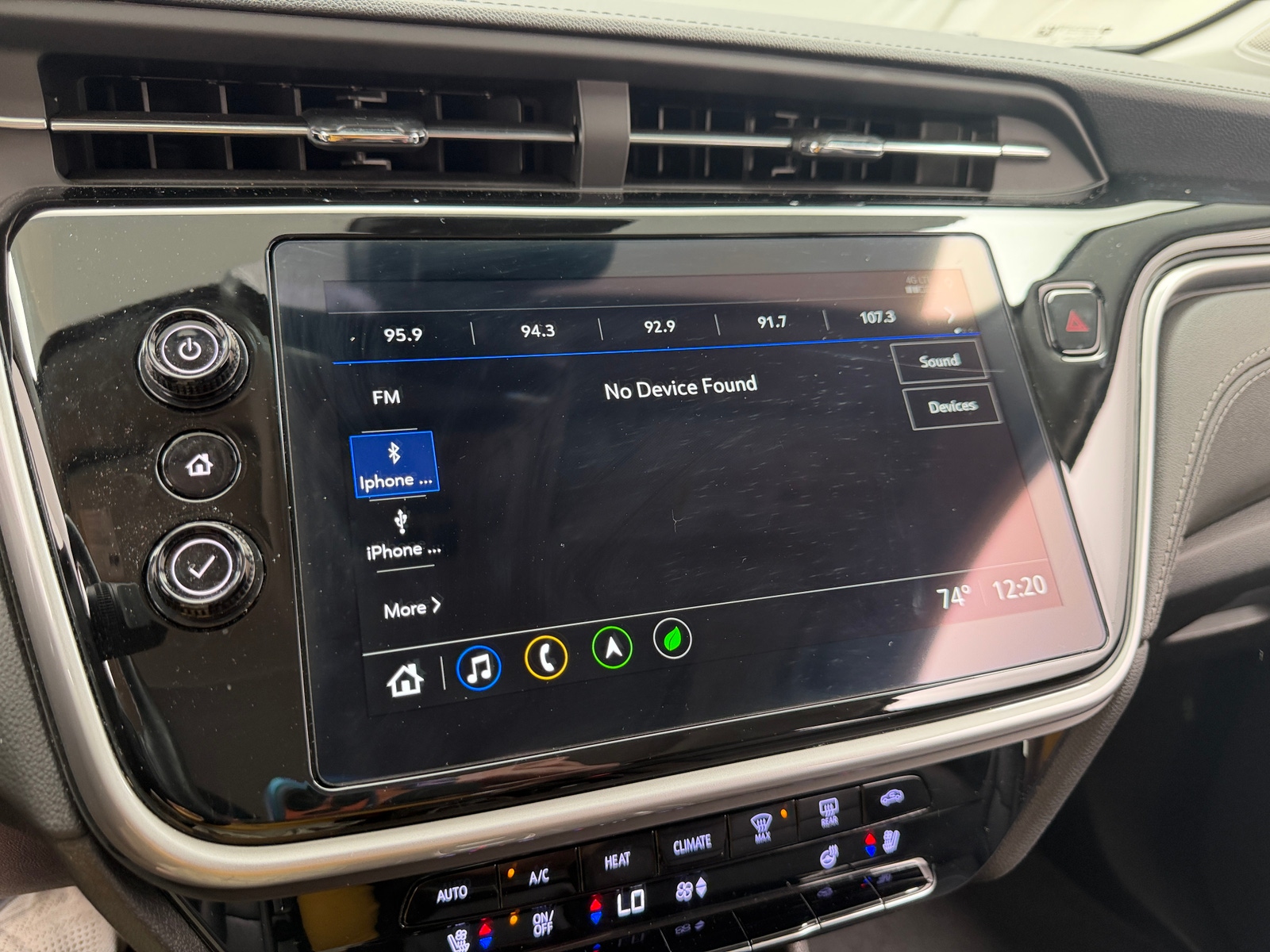 Thumbnail: 2023 Chevrolet Bolt EUV - 4
