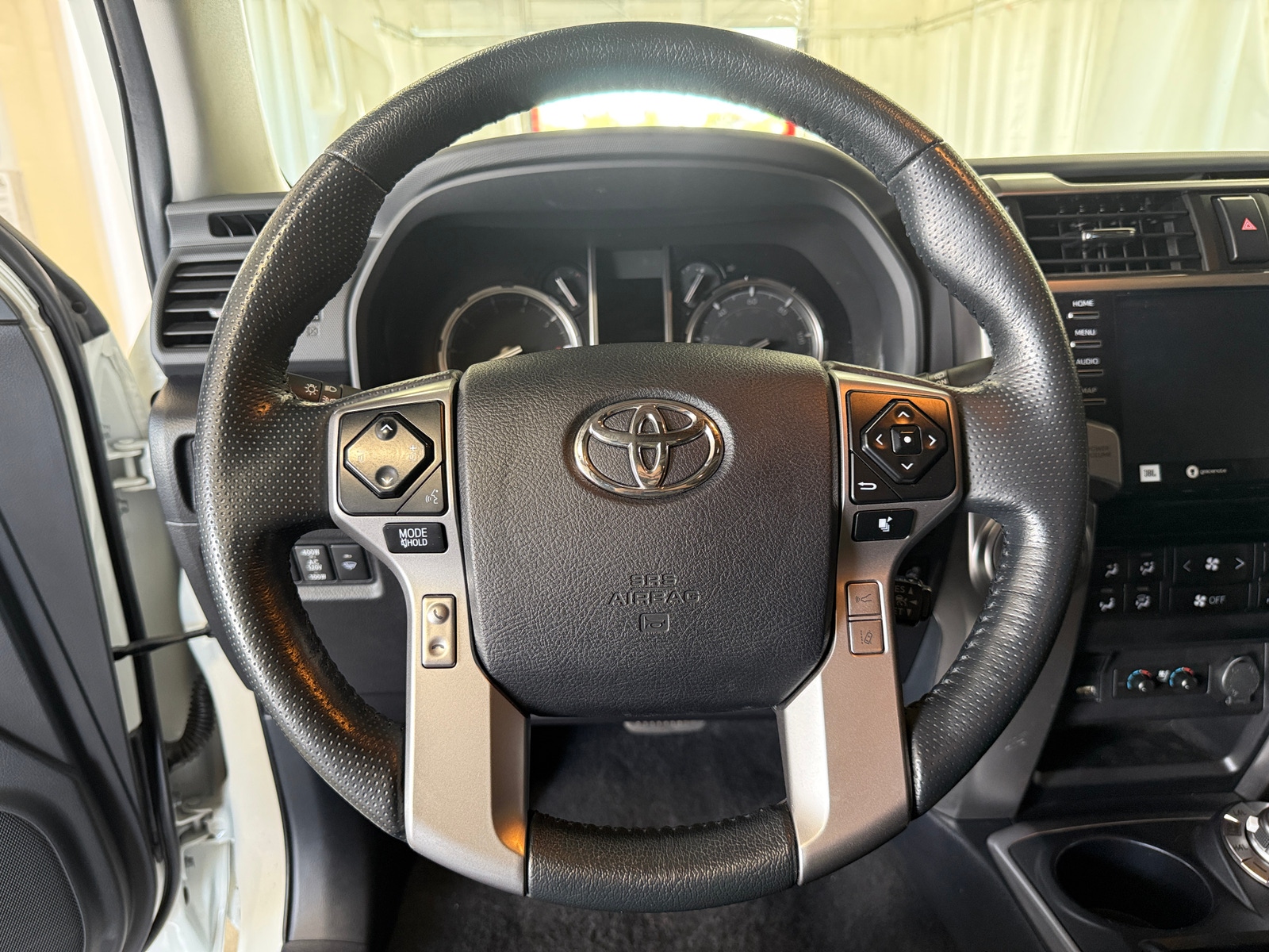 Thumbnail: 2023 Toyota 4Runner - 4
