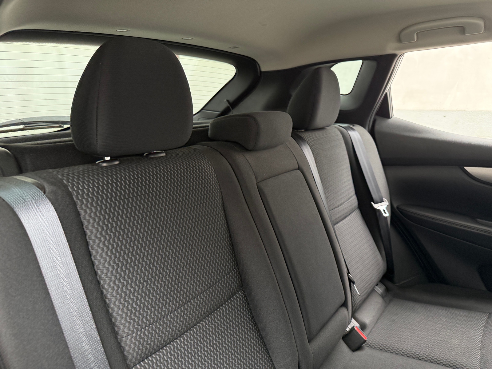 Thumbnail: 2018 Nissan Rogue Sport - 6