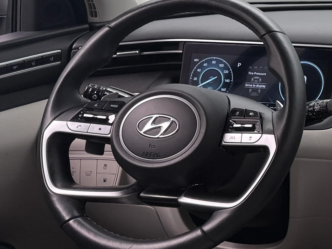 Thumbnail: 2024 Hyundai Tucson - 4