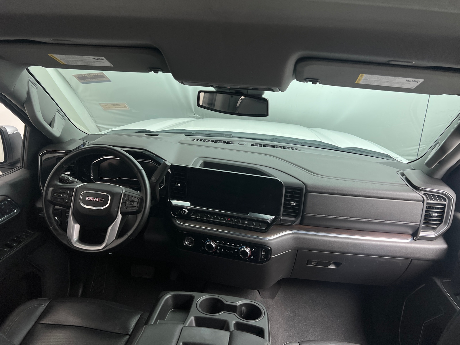 Thumbnail: 2024 GMC Sierra 1500 - 2