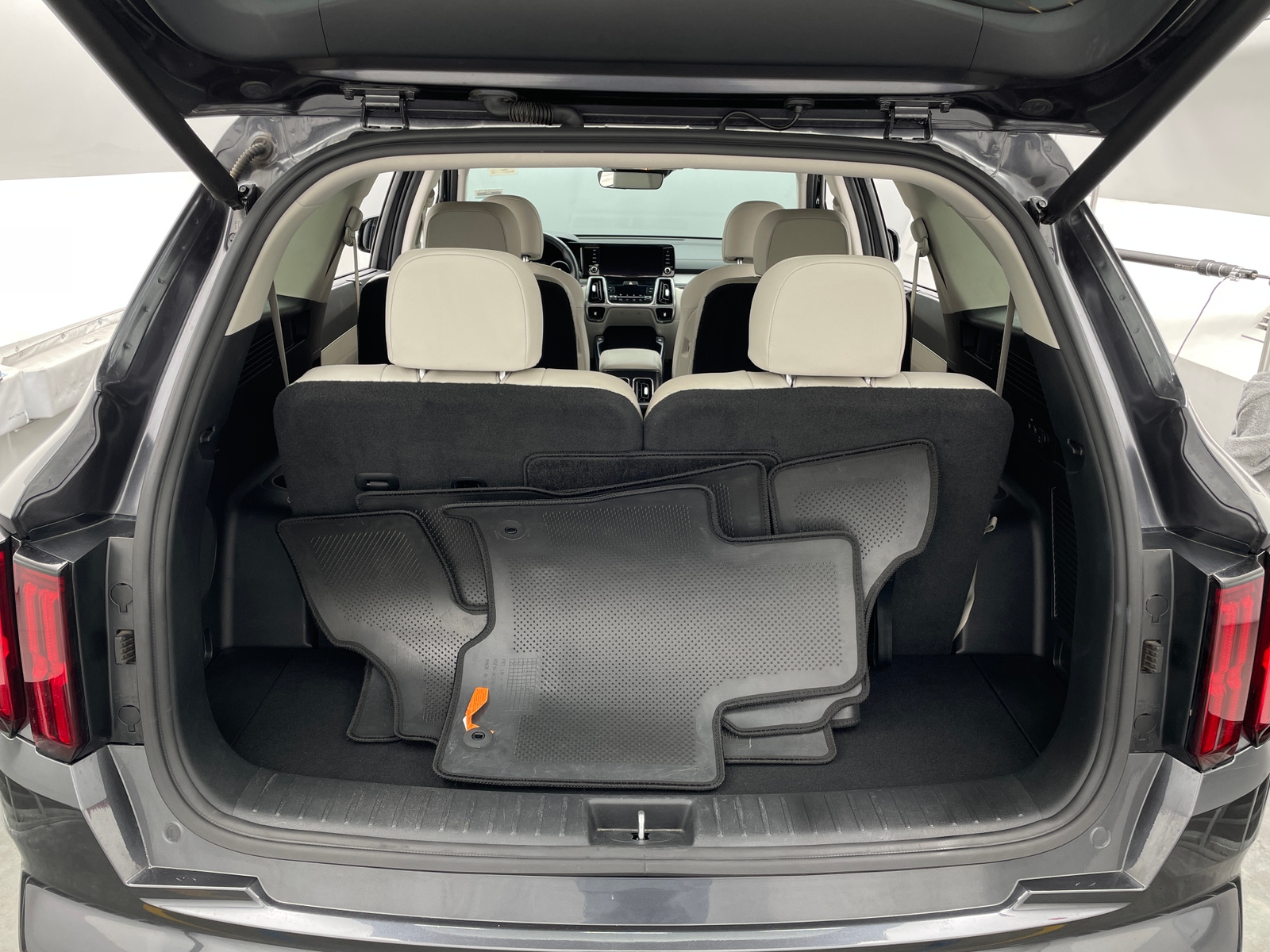 Thumbnail: 2024 Kia Sorento - 6