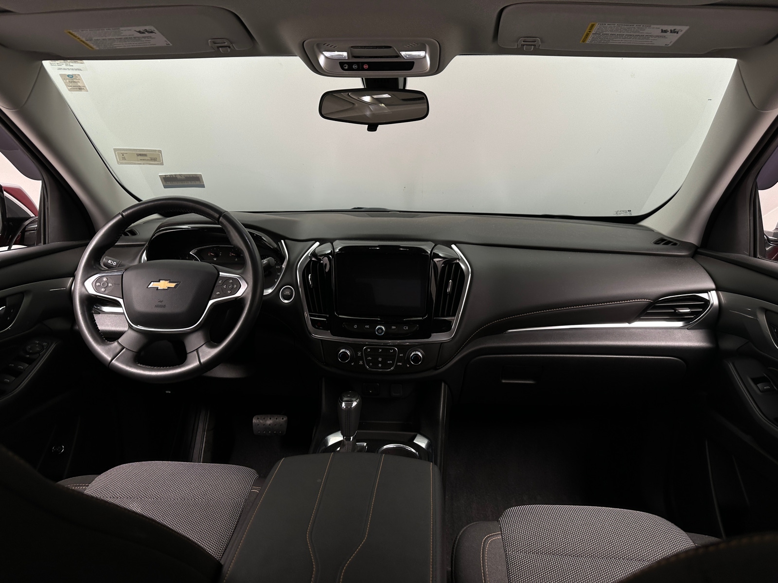 Thumbnail: 2018 Chevrolet Traverse - 3