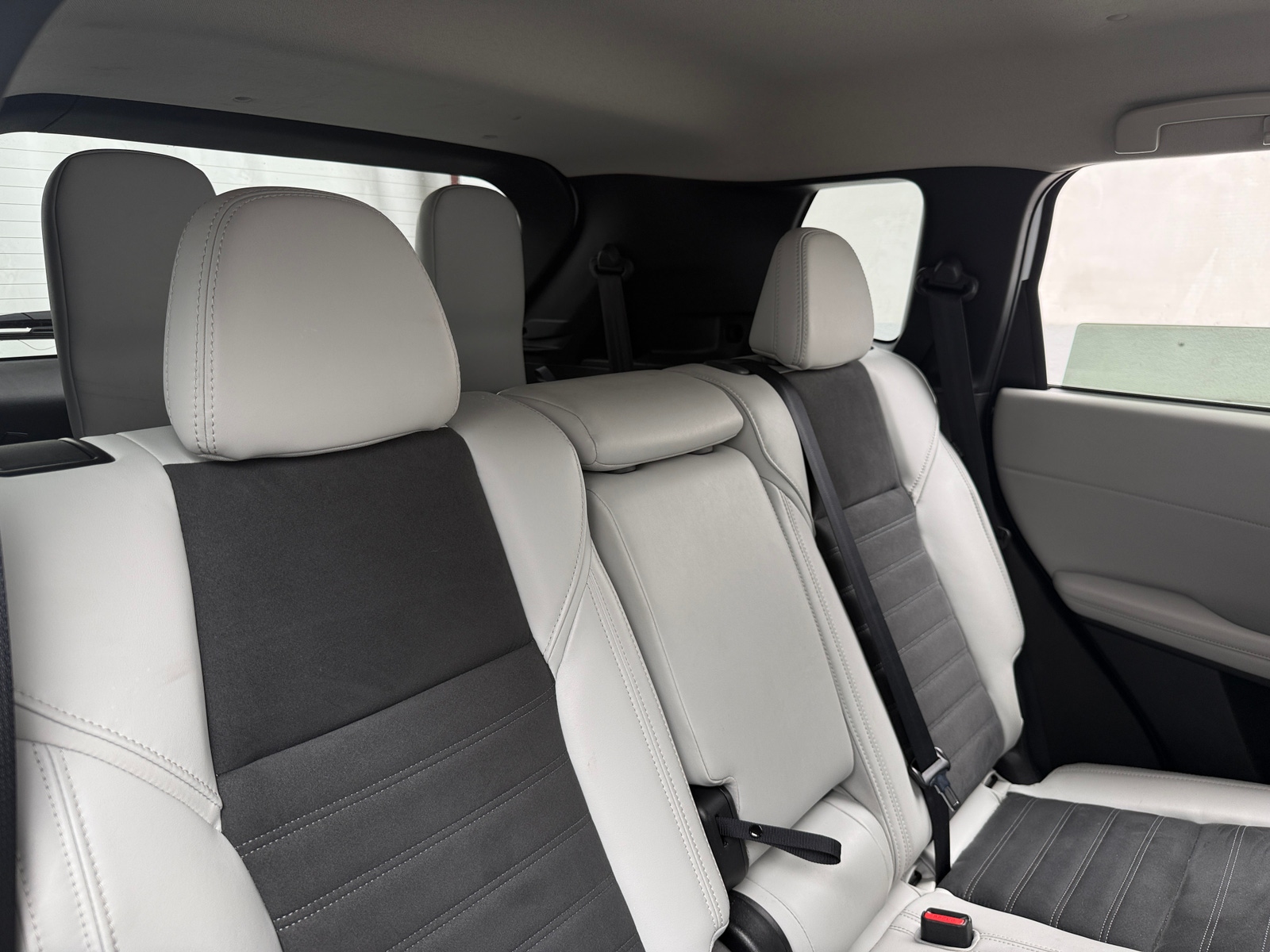 Thumbnail: 2025 Mitsubishi Outlander - 6