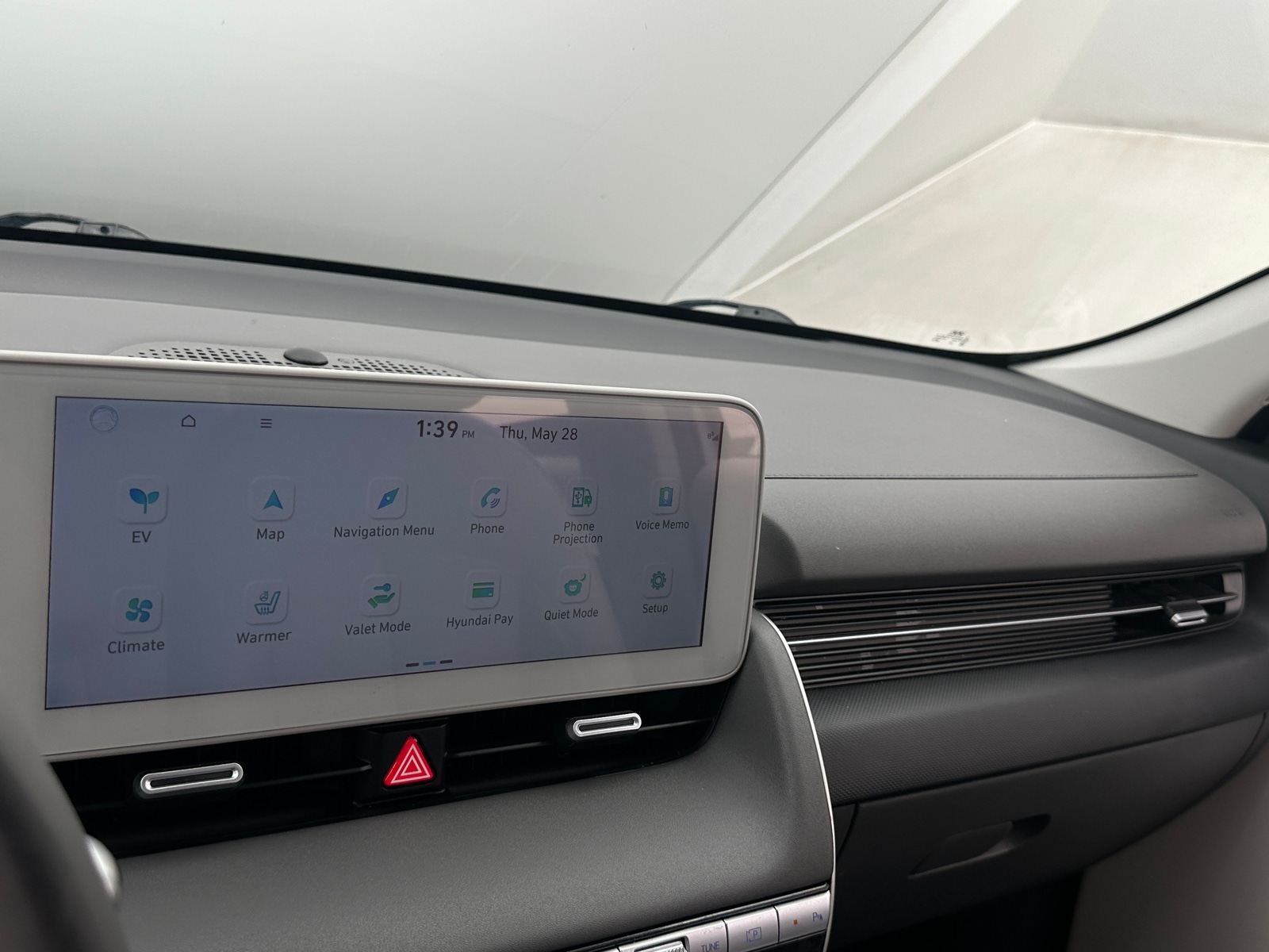 Thumbnail: 2023 Hyundai Ioniq 5 - 3