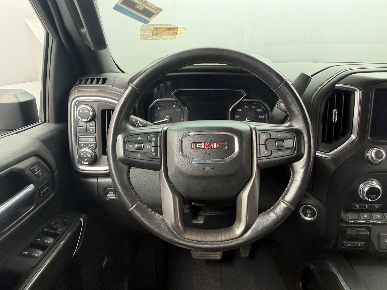 Thumbnail: 2022 GMC Sierra 2500 - 4