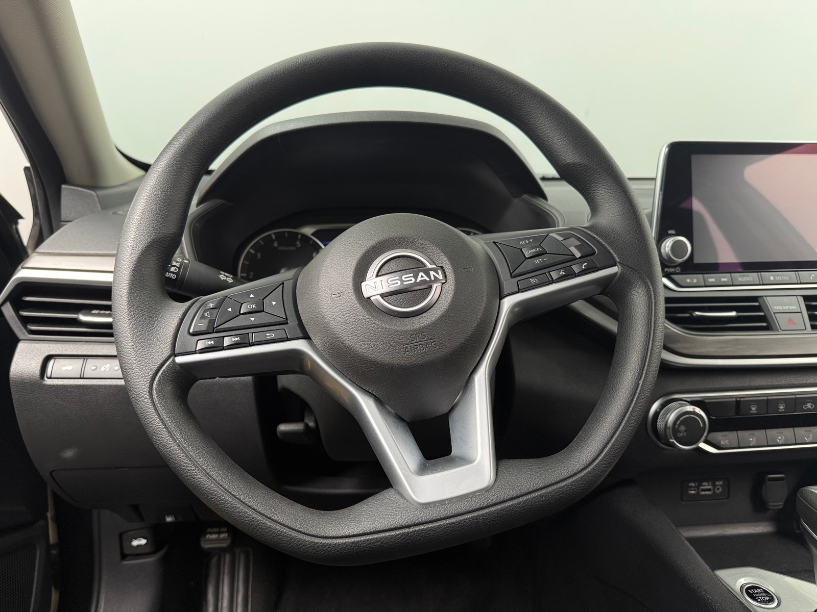Thumbnail: 2025 Nissan Altima - 5