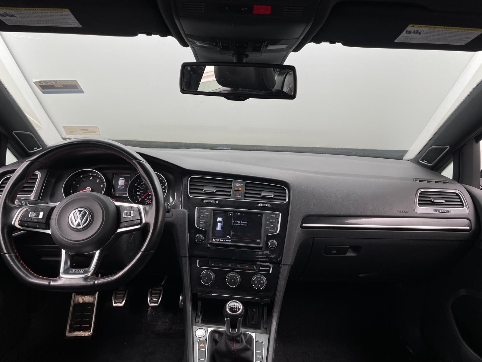 Thumbnail: 2016 Volkswagen Golf - 3