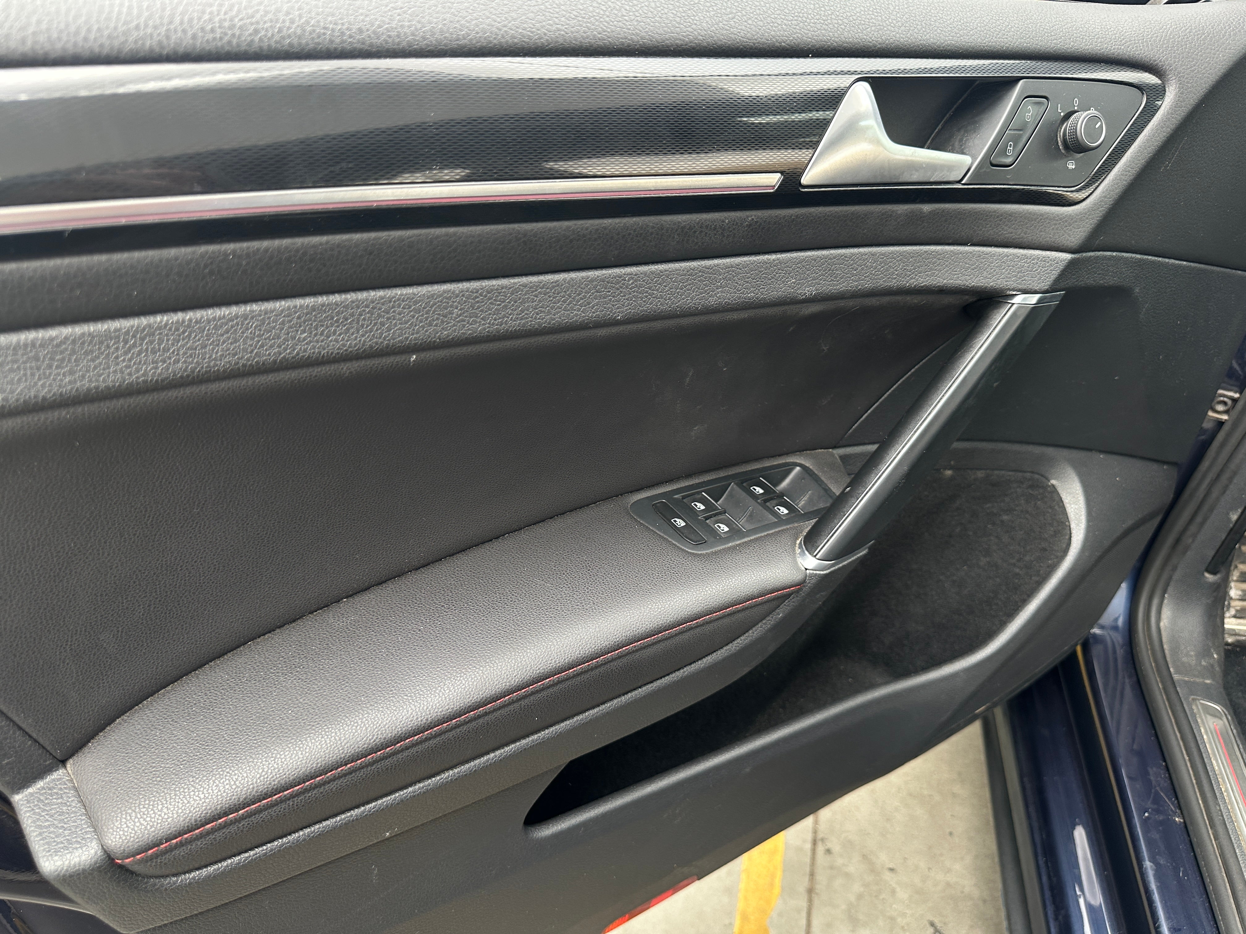 2016 Volkswagen Golf GTI SE