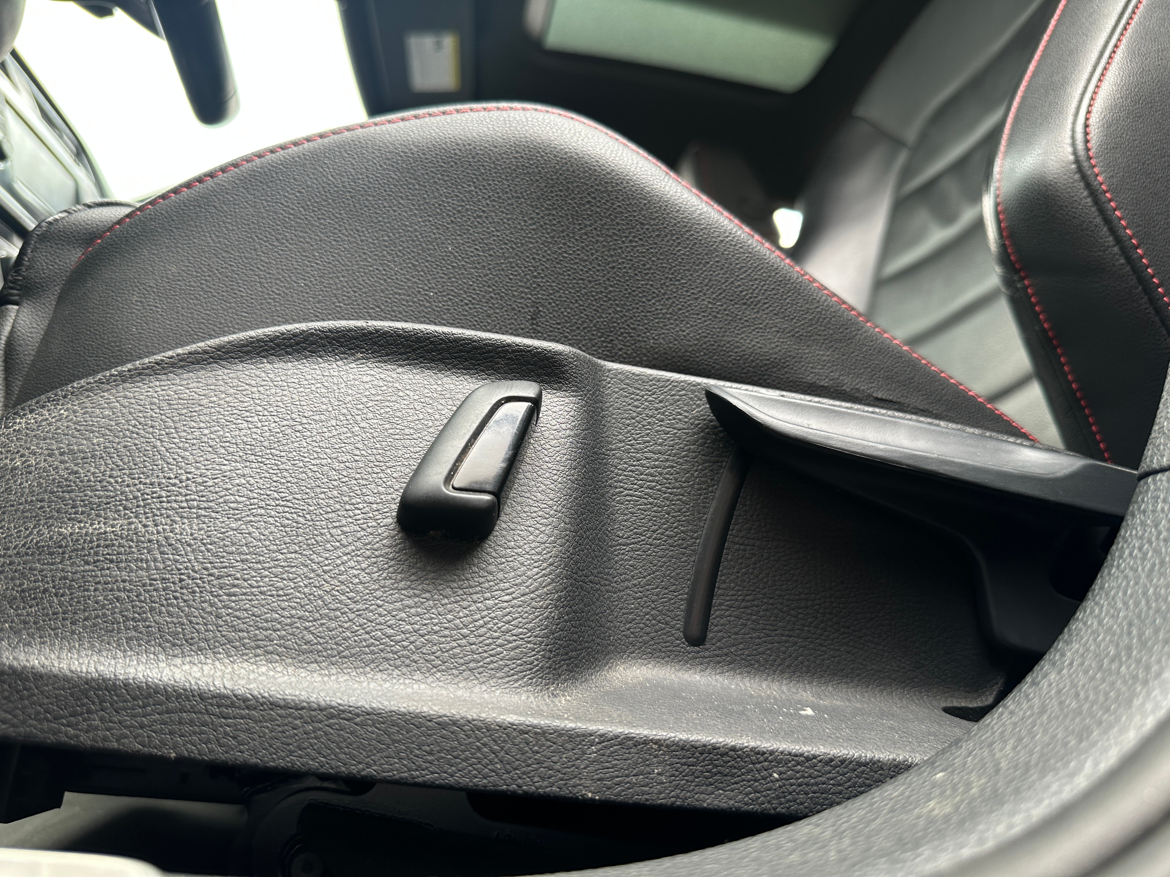 3VW5T7AU6GM030888