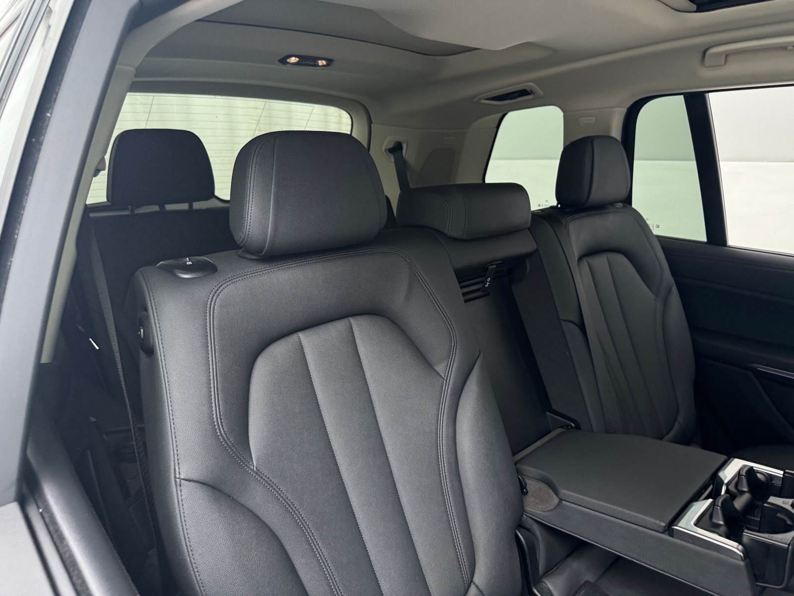 Thumbnail: 2021 BMW X7 - 5
