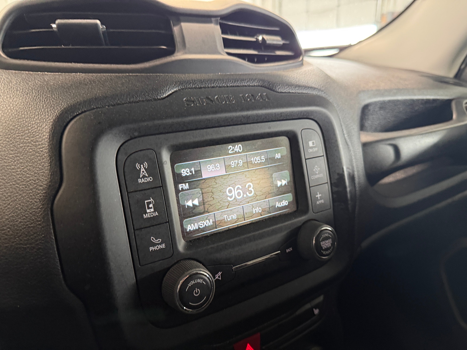 Thumbnail: 2017 Jeep Renegade - 4