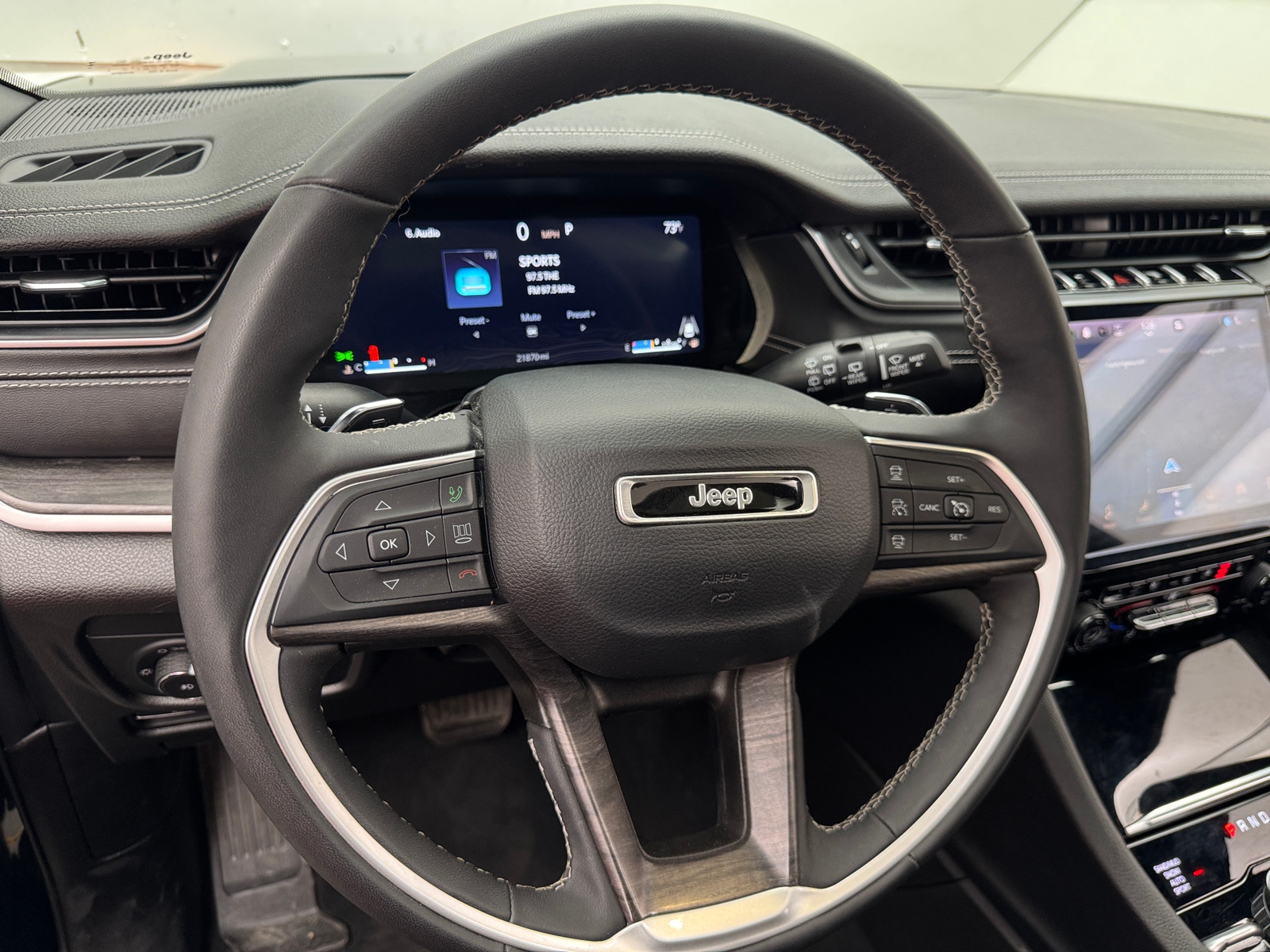 Thumbnail: 2024 Jeep Grand Cherokee L - 4