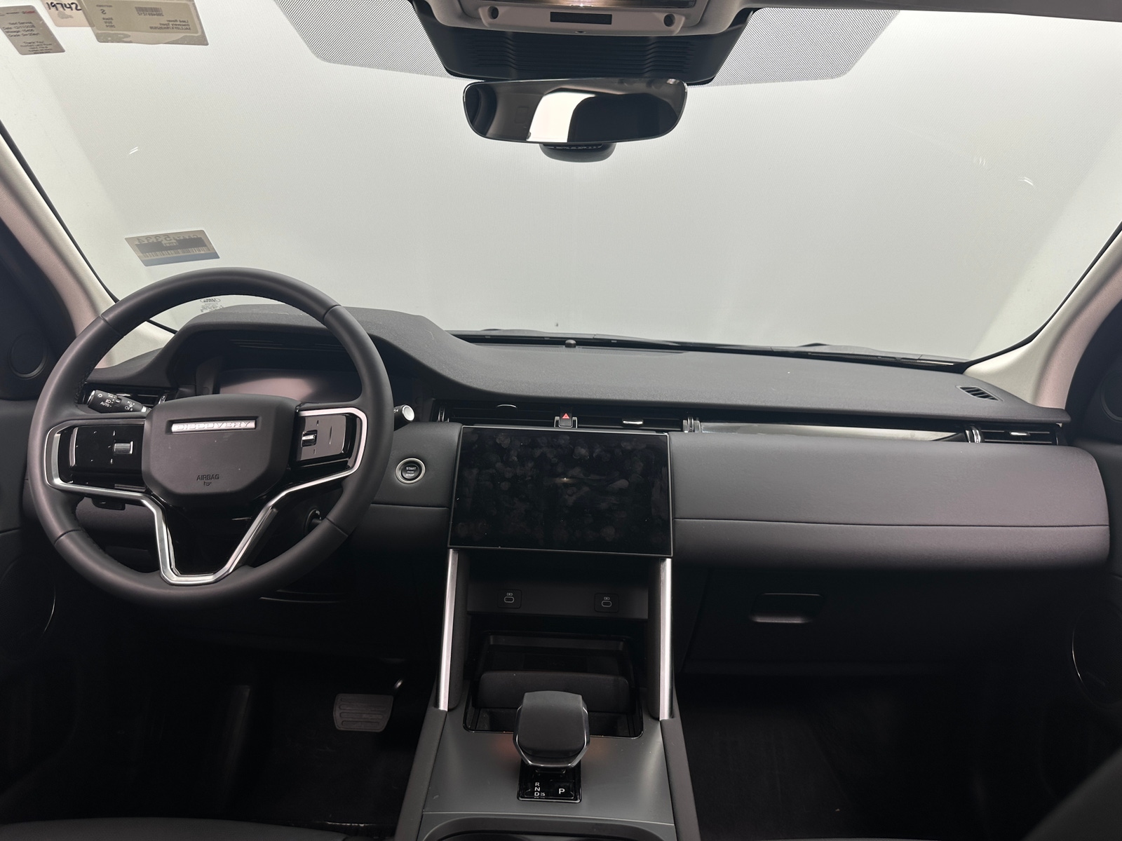 Thumbnail: 2024 Land Rover Discovery Sport - 2
