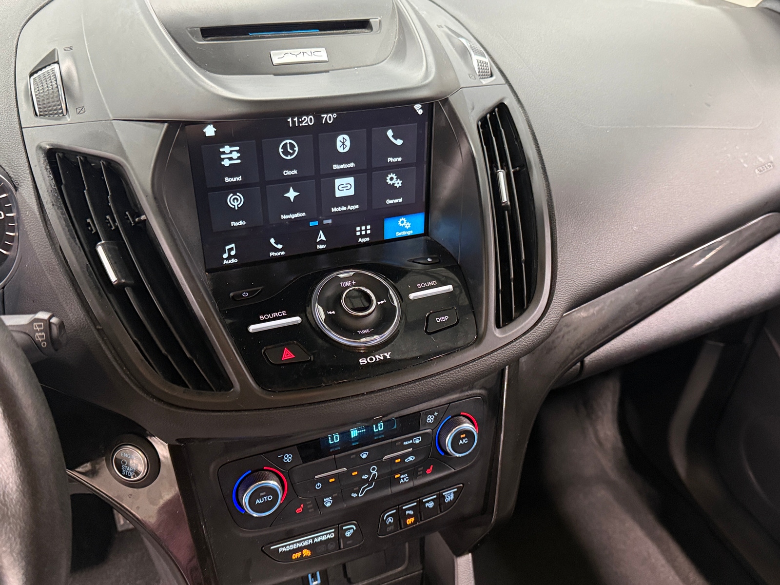 Thumbnail: 2017 Ford Escape - 3