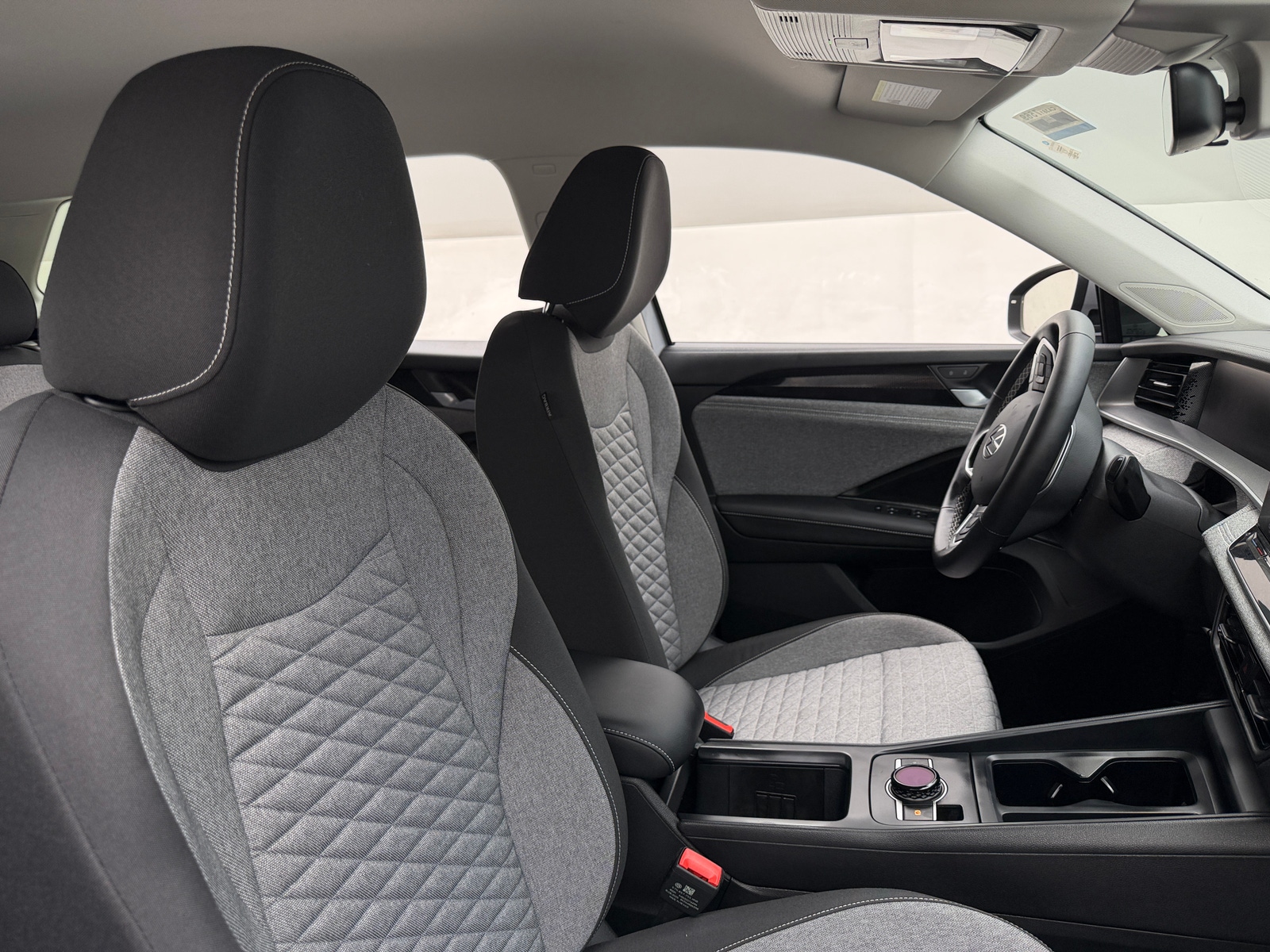Thumbnail: 2026 Volkswagen Tiguan - 2