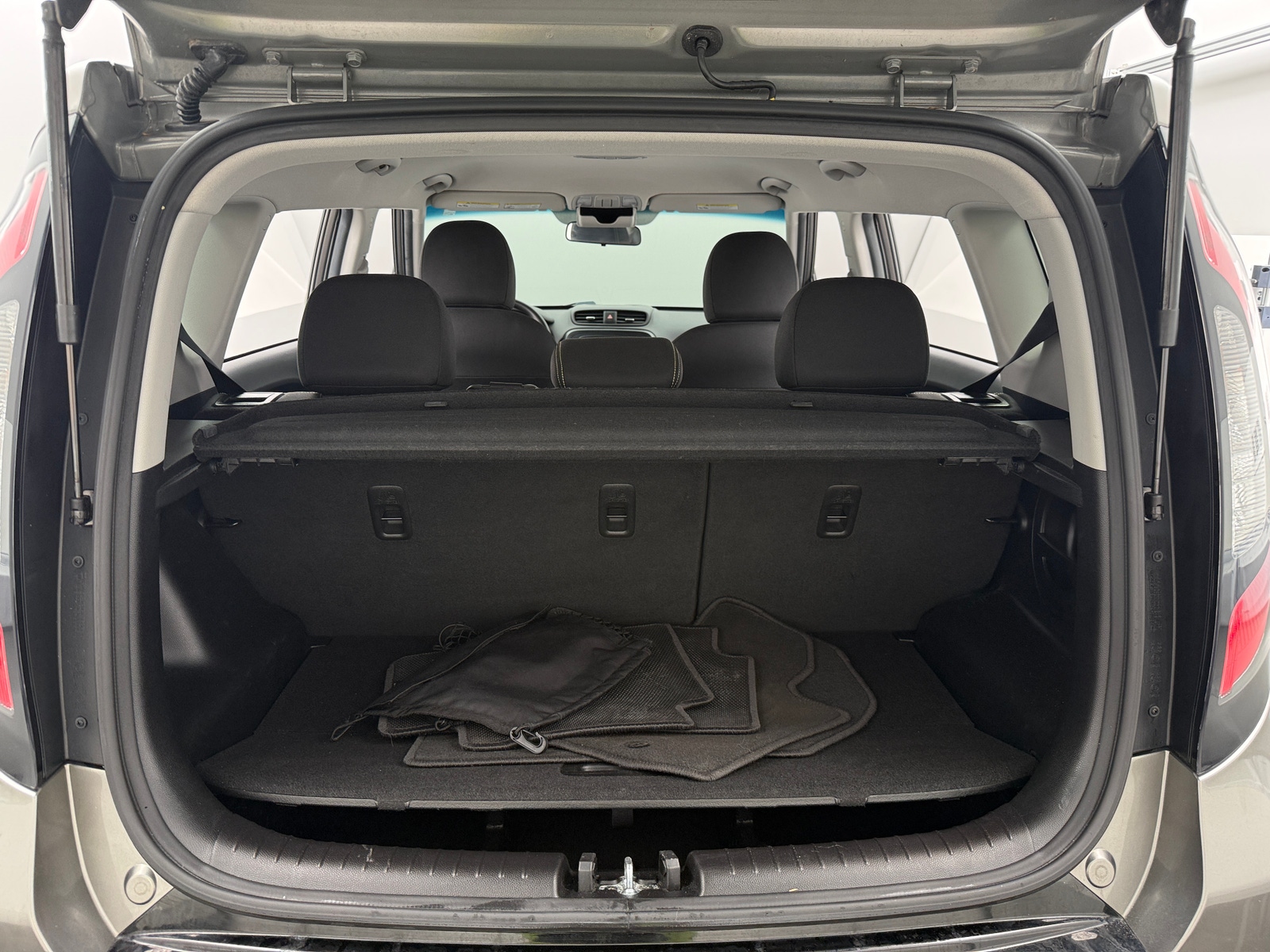 Thumbnail: 2016 Kia Soul - 7