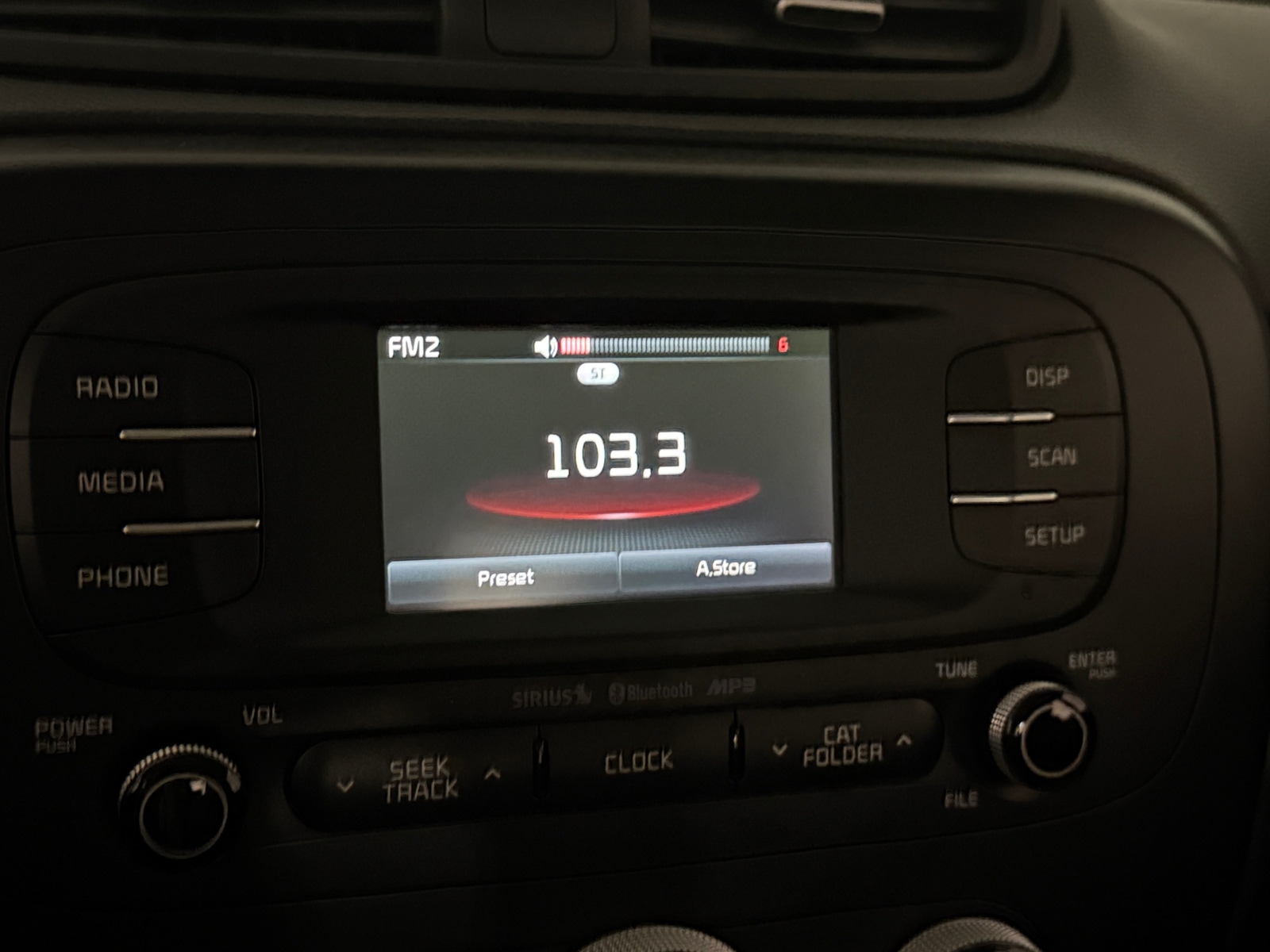 Thumbnail: 2016 Kia Soul - 4