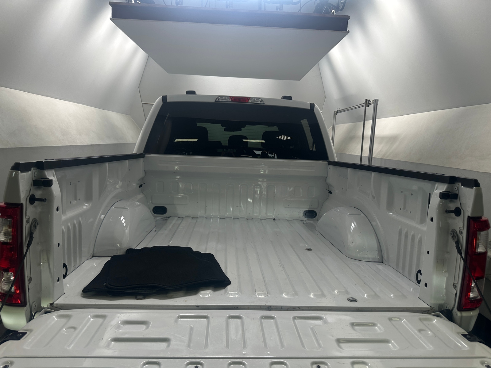Thumbnail: 2023 Ford Econoline - 7