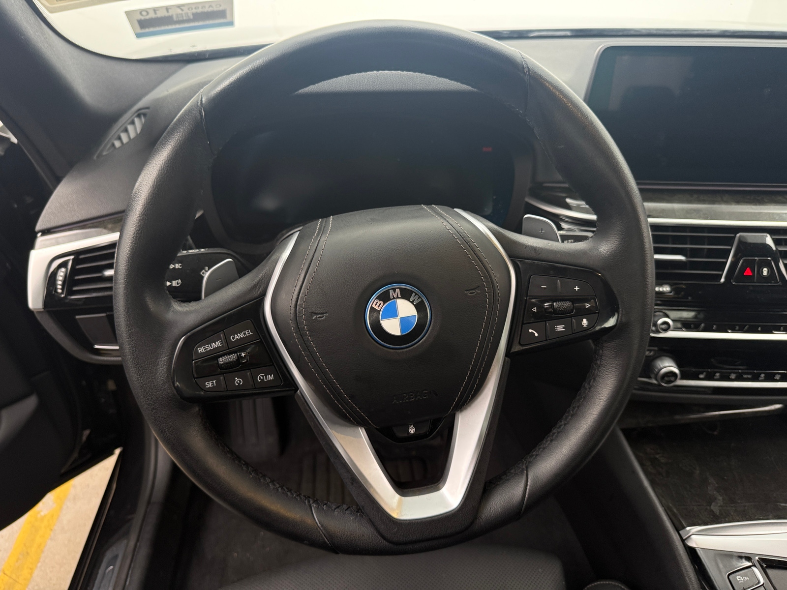 Thumbnail: 2023 BMW 5 Series - 4