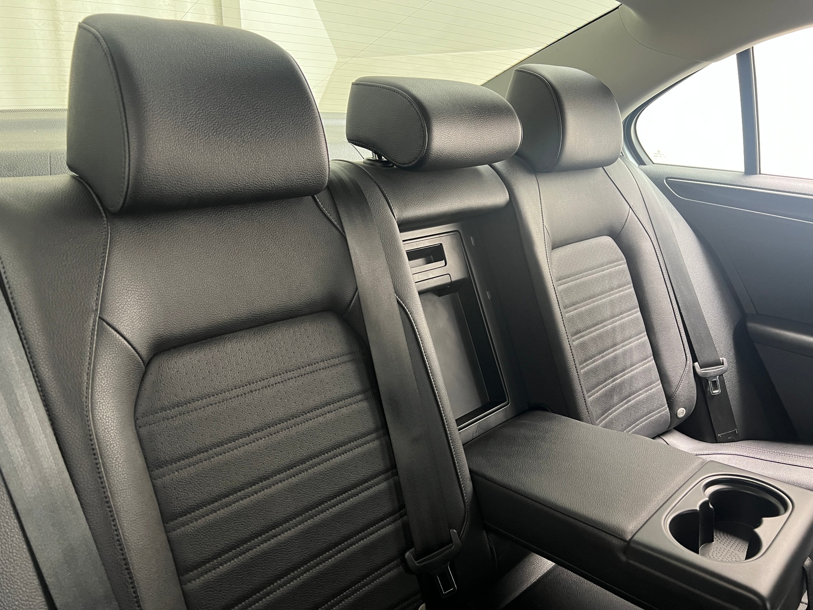 Thumbnail: 2016 Volkswagen Jetta - 5