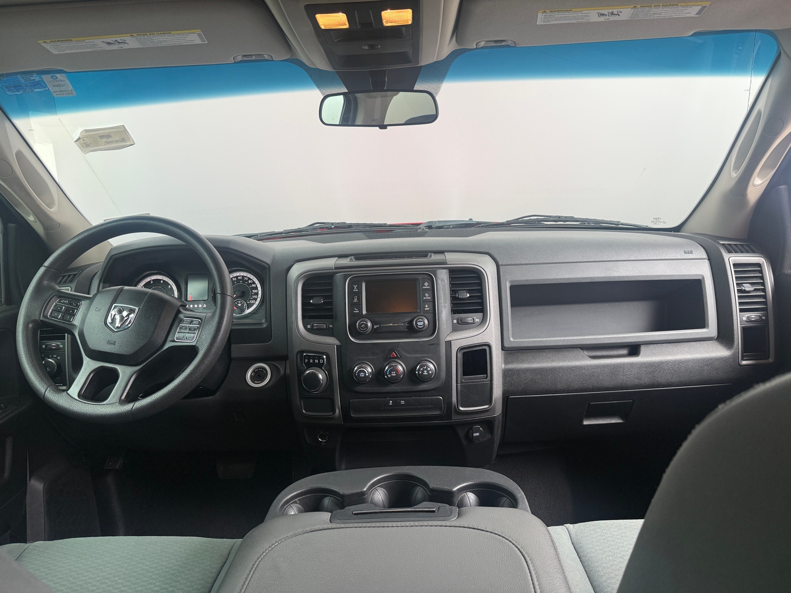 Thumbnail: 2020 RAM 1500 Classic - 3