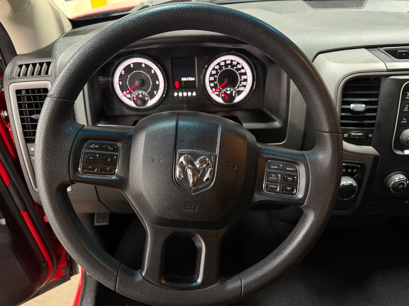 Thumbnail: 2020 RAM 1500 Classic - 5