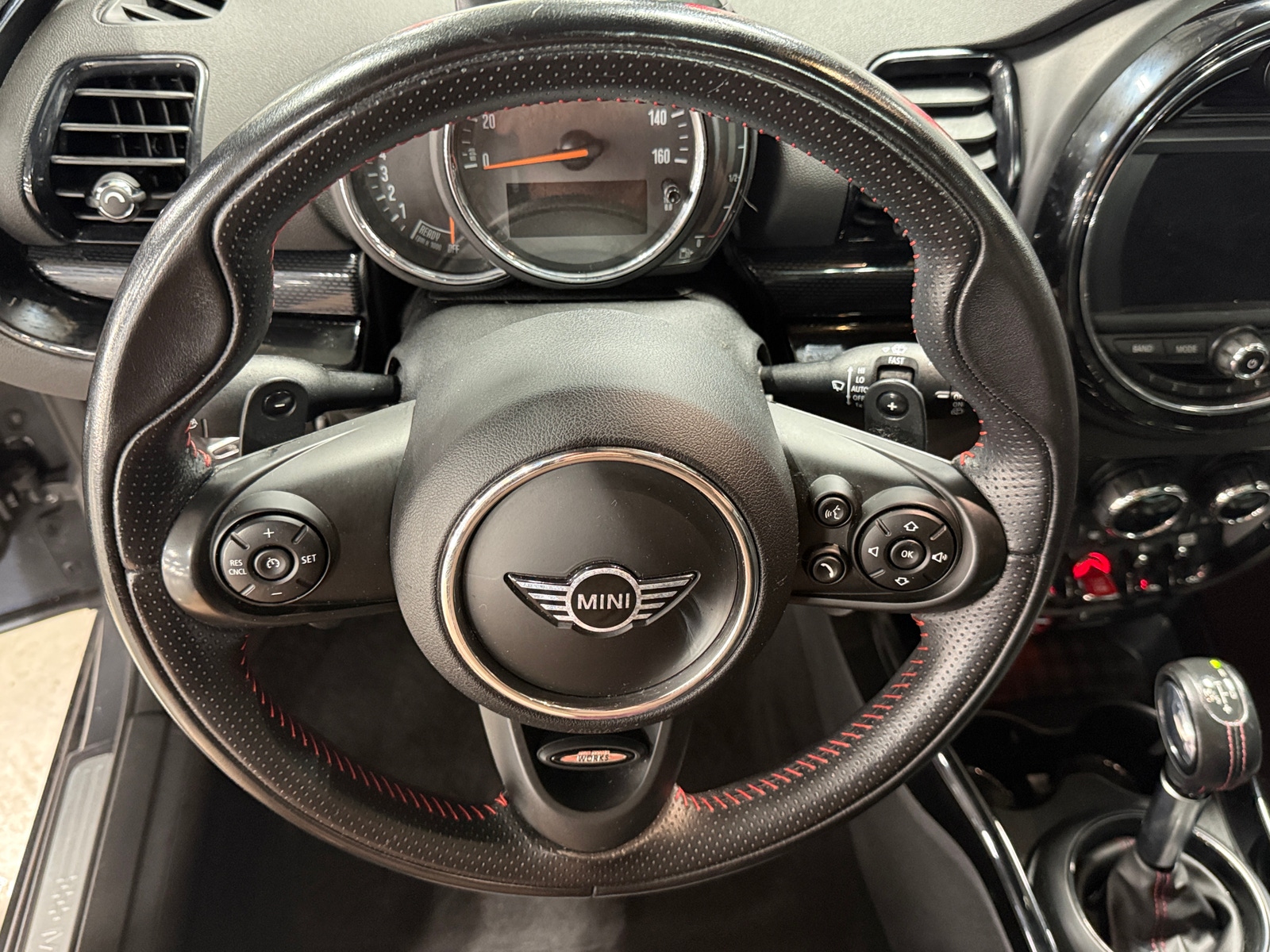 Thumbnail: 2019 MINI Cooper Clubman - 4