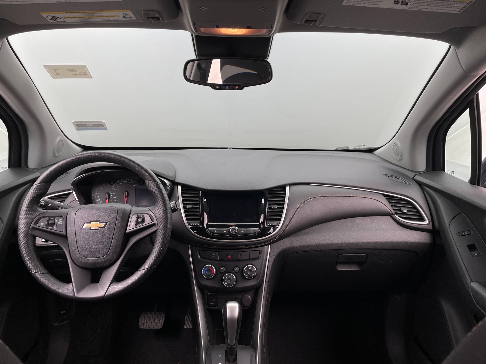 Thumbnail: 2018 Chevrolet Trax - 3