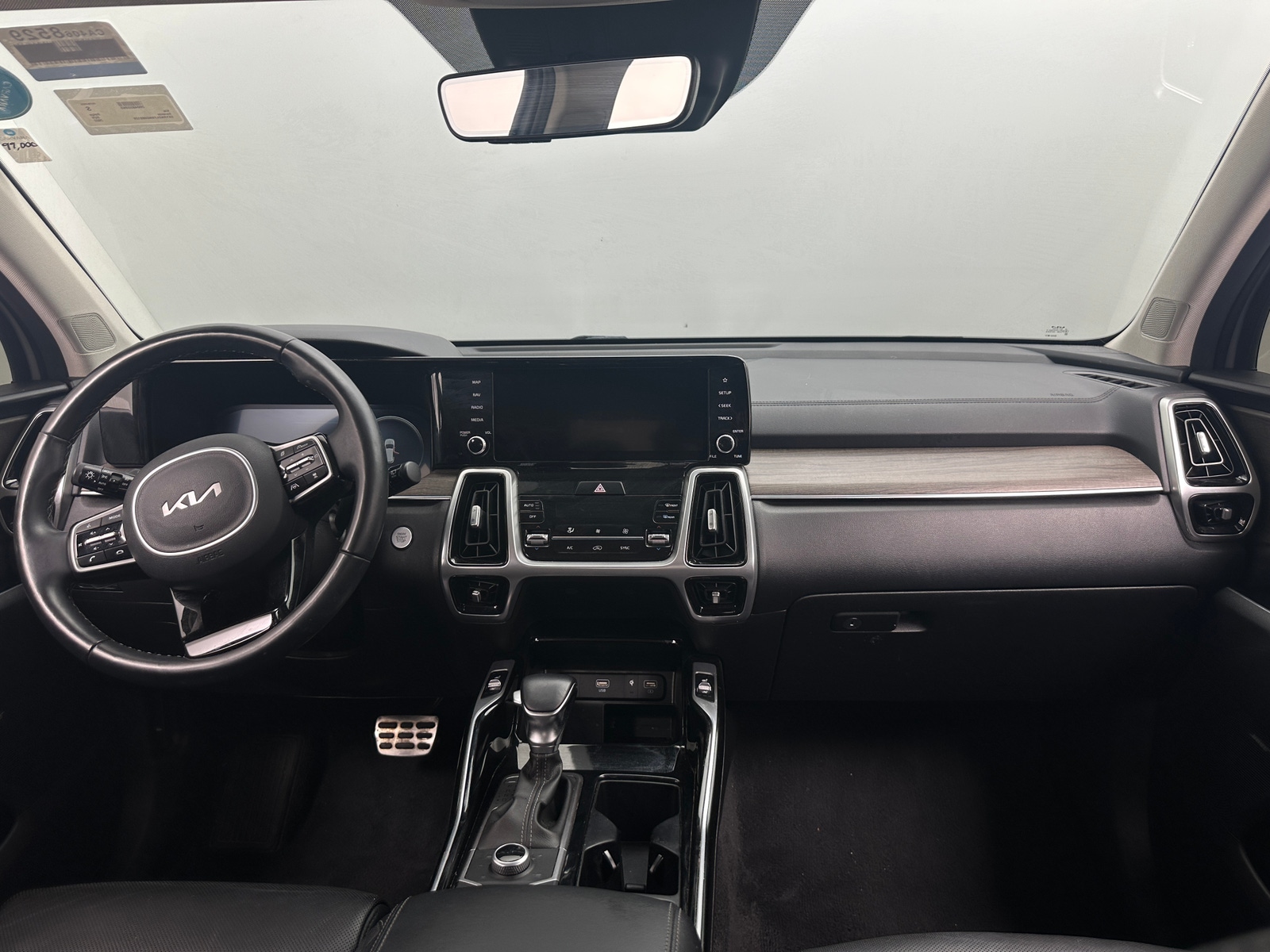 Thumbnail: 2022 Kia Sorento - 2