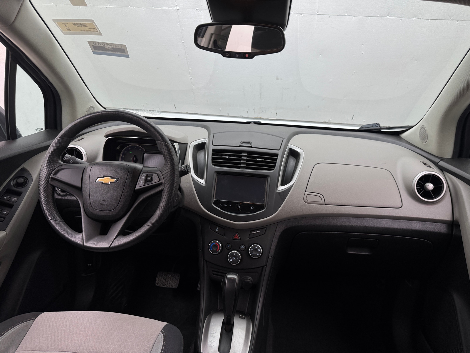 Thumbnail: 2016 Chevrolet Trax - 3