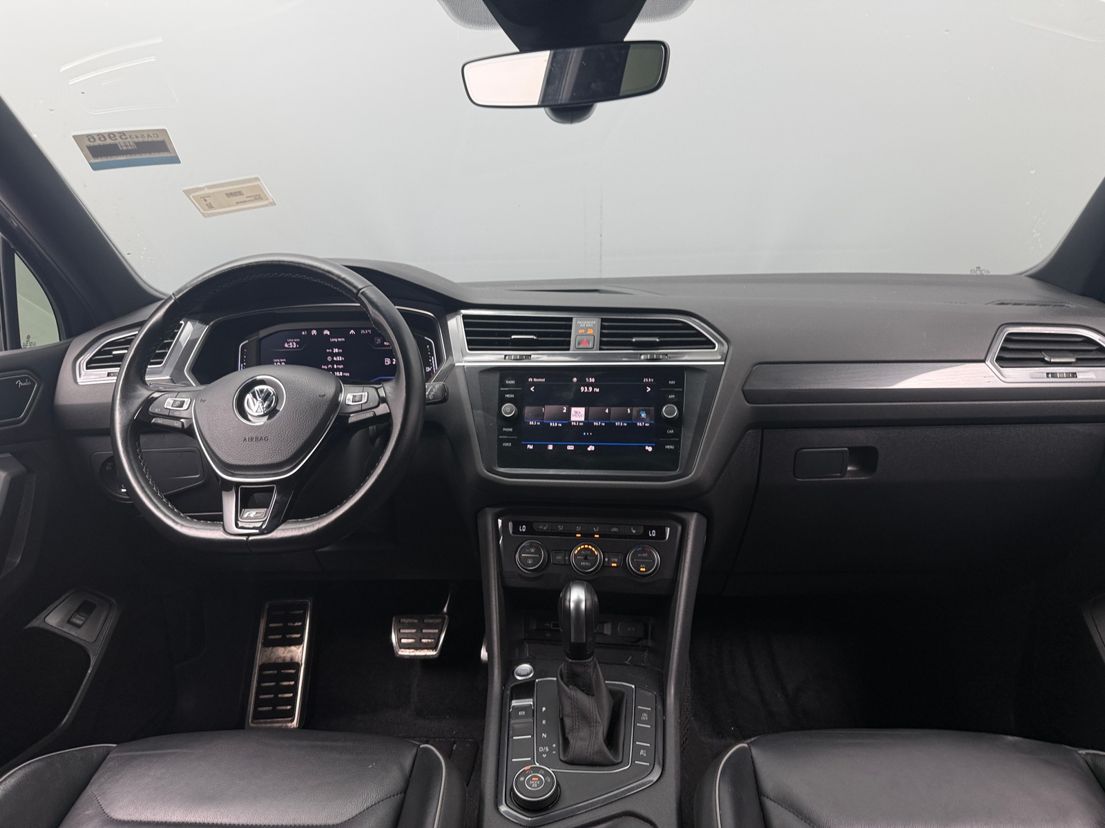 Thumbnail: 2020 Volkswagen Tiguan - 2