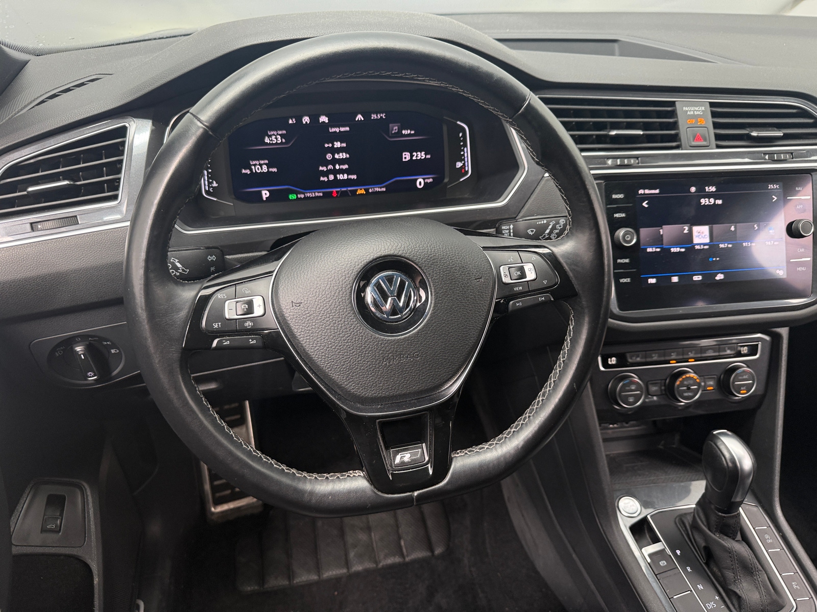 Thumbnail: 2020 Volkswagen Tiguan - 4