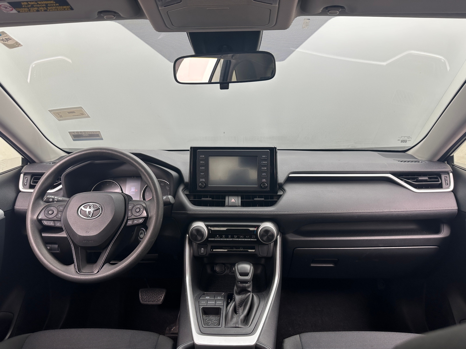 Thumbnail: 2019 Toyota RAV4 - 3