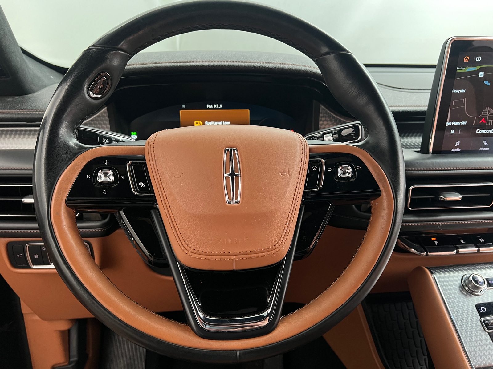 Thumbnail: 2020 Lincoln Aviator - 4