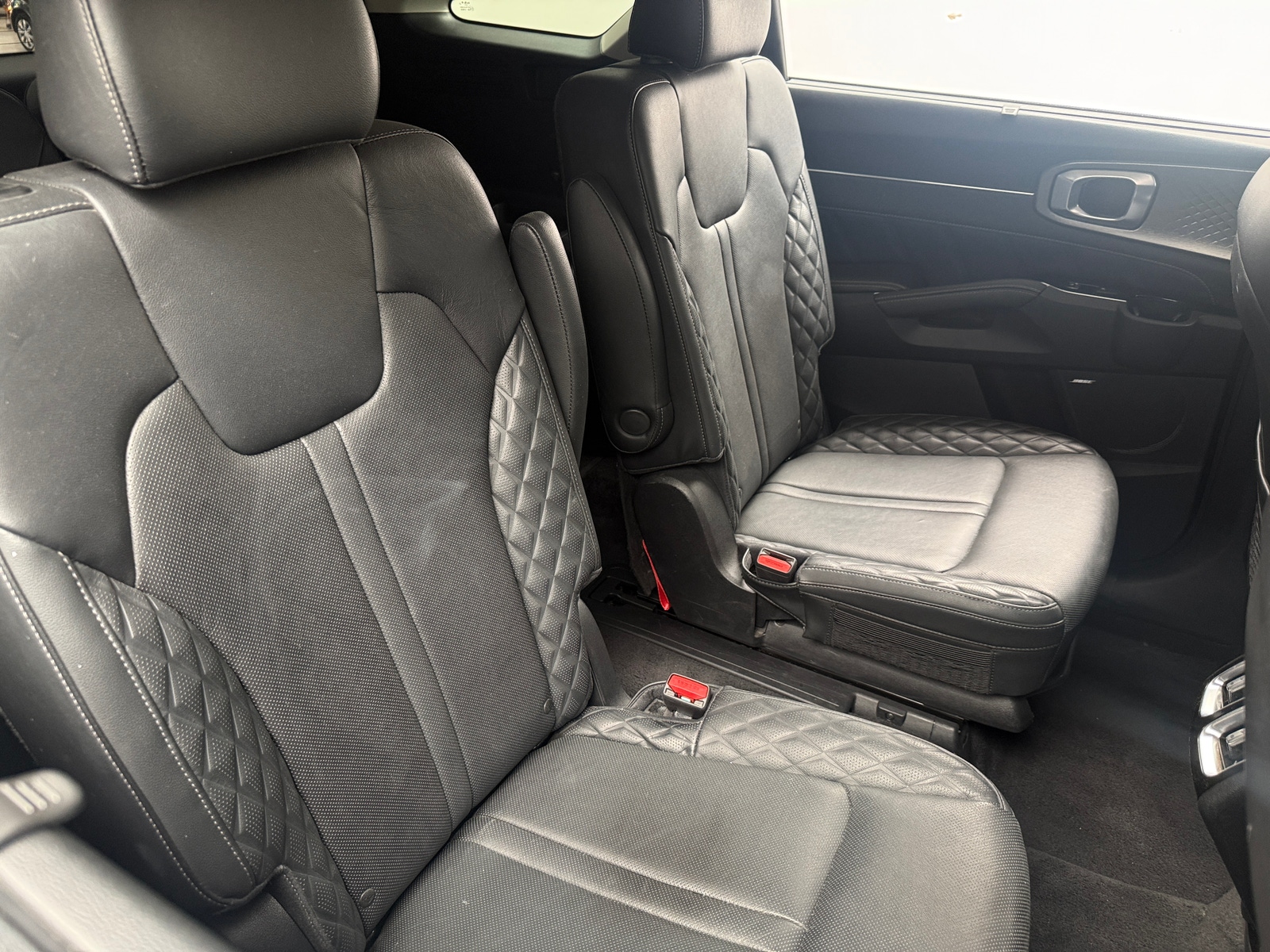 Thumbnail: 2023 Kia Sorento - 6