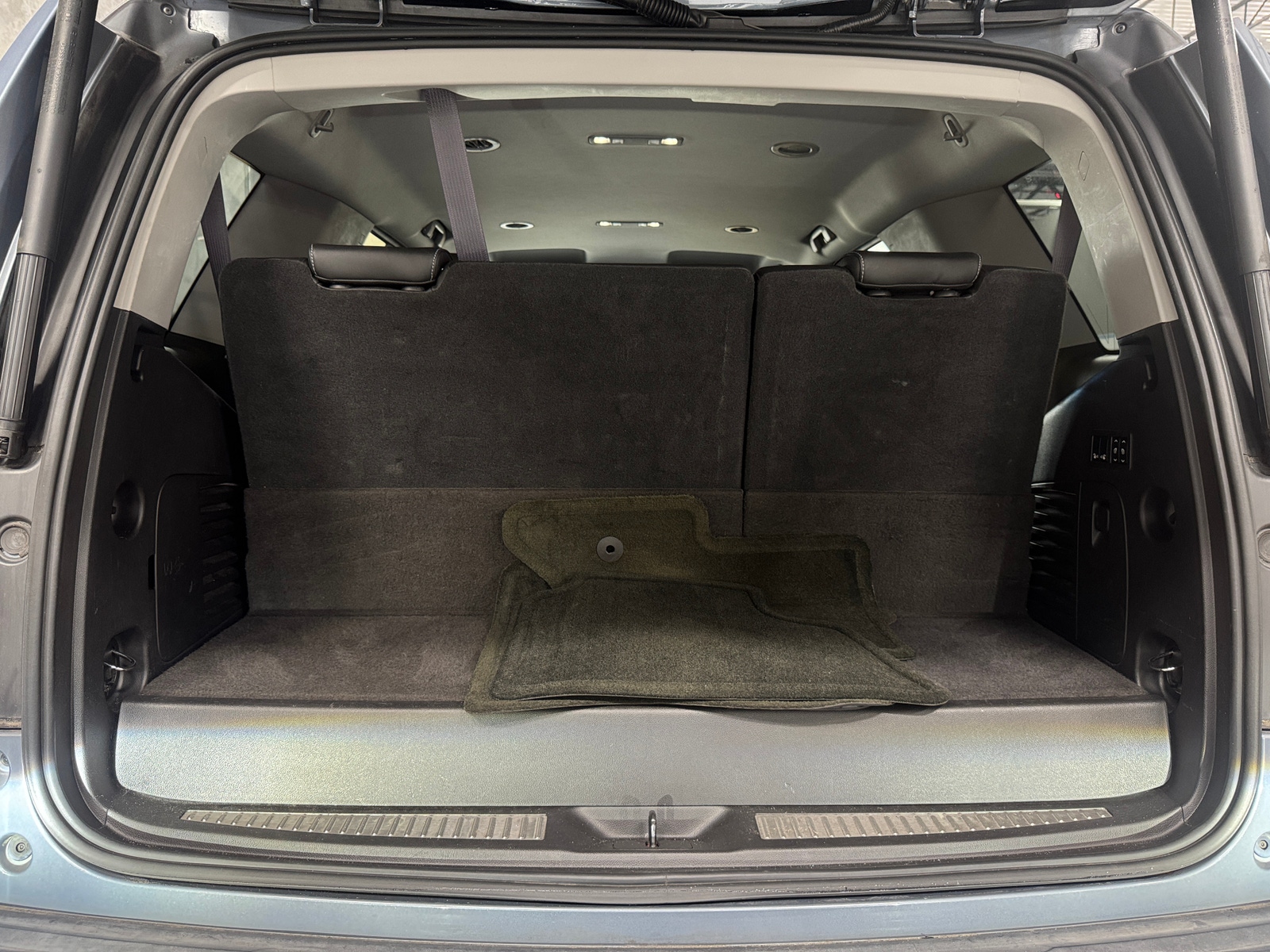 Thumbnail: 2016 Chevrolet Tahoe - 6