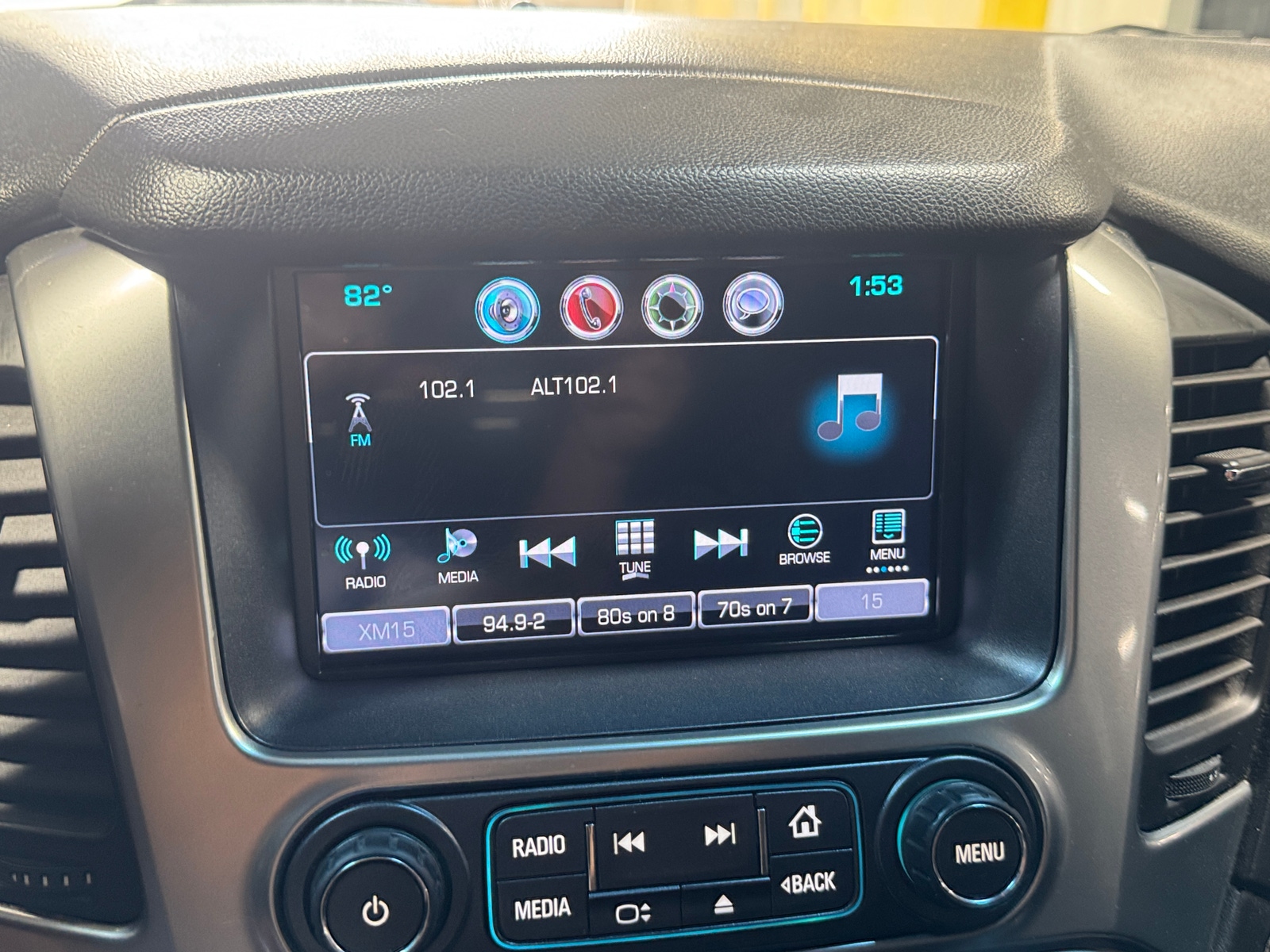 Thumbnail: 2016 Chevrolet Tahoe - 3