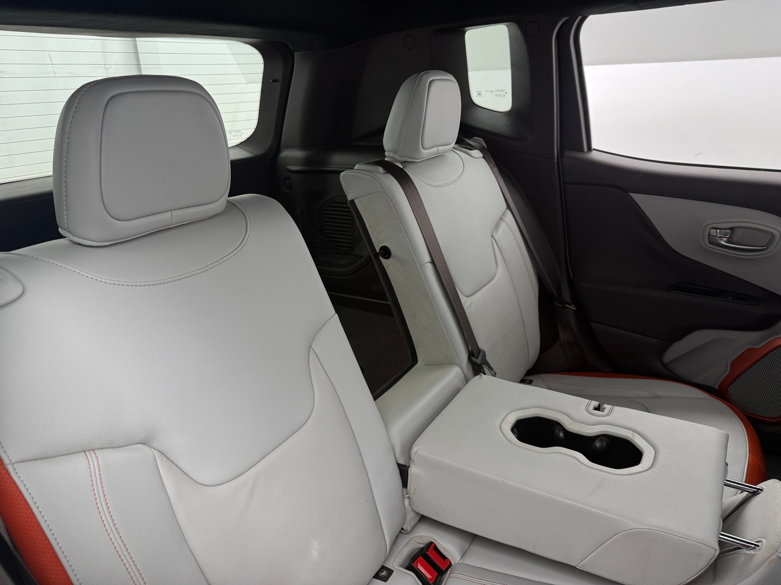 Thumbnail: 2016 Jeep Renegade - 5