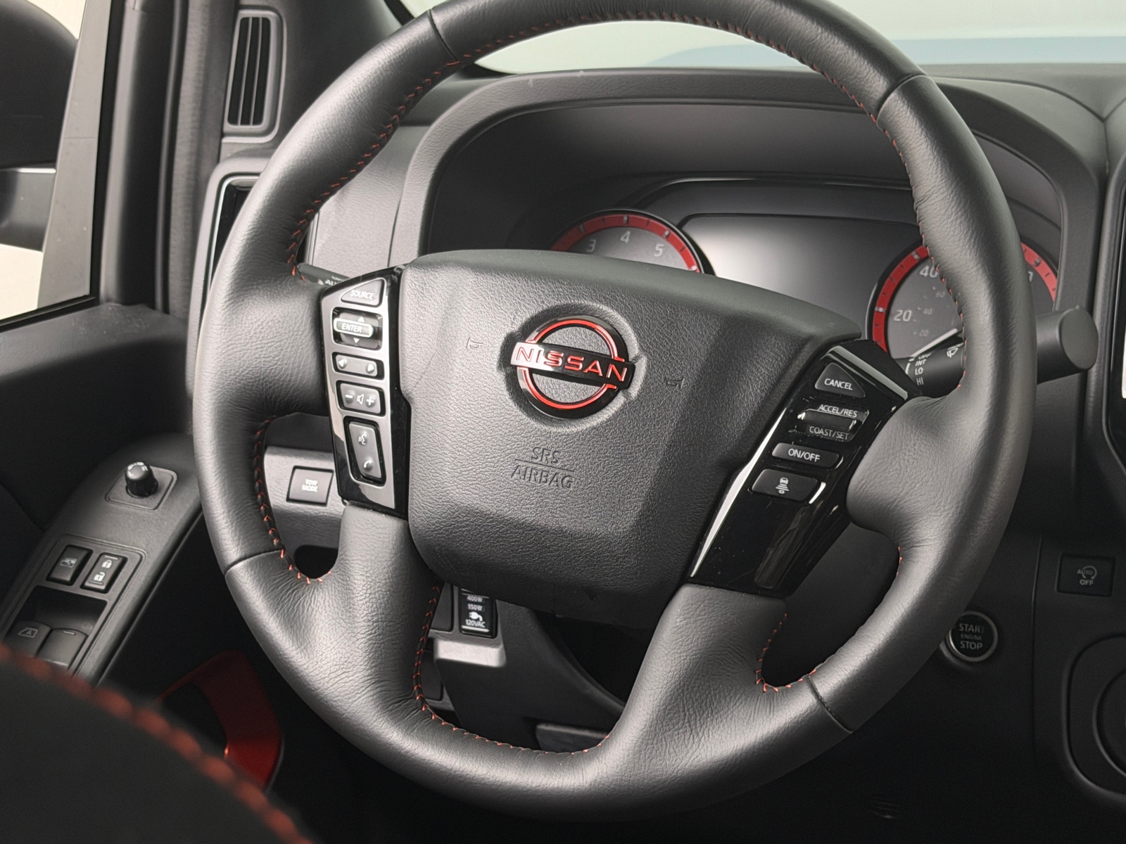 Thumbnail: 2025 Nissan Frontier - 5