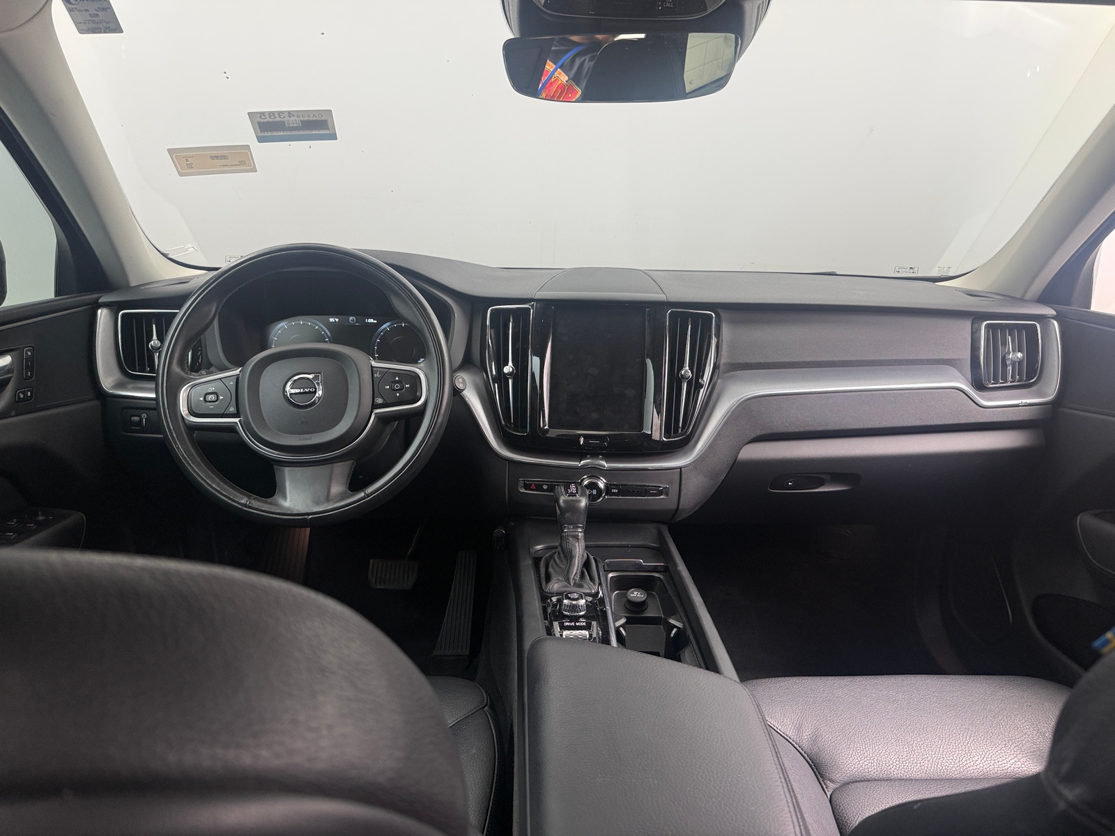 Thumbnail: 2020 Volvo XC60 - 2