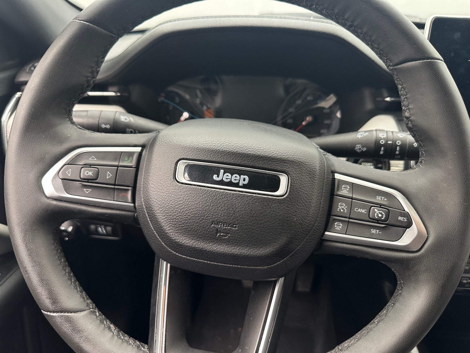 Thumbnail: 2023 Jeep Compass - 4
